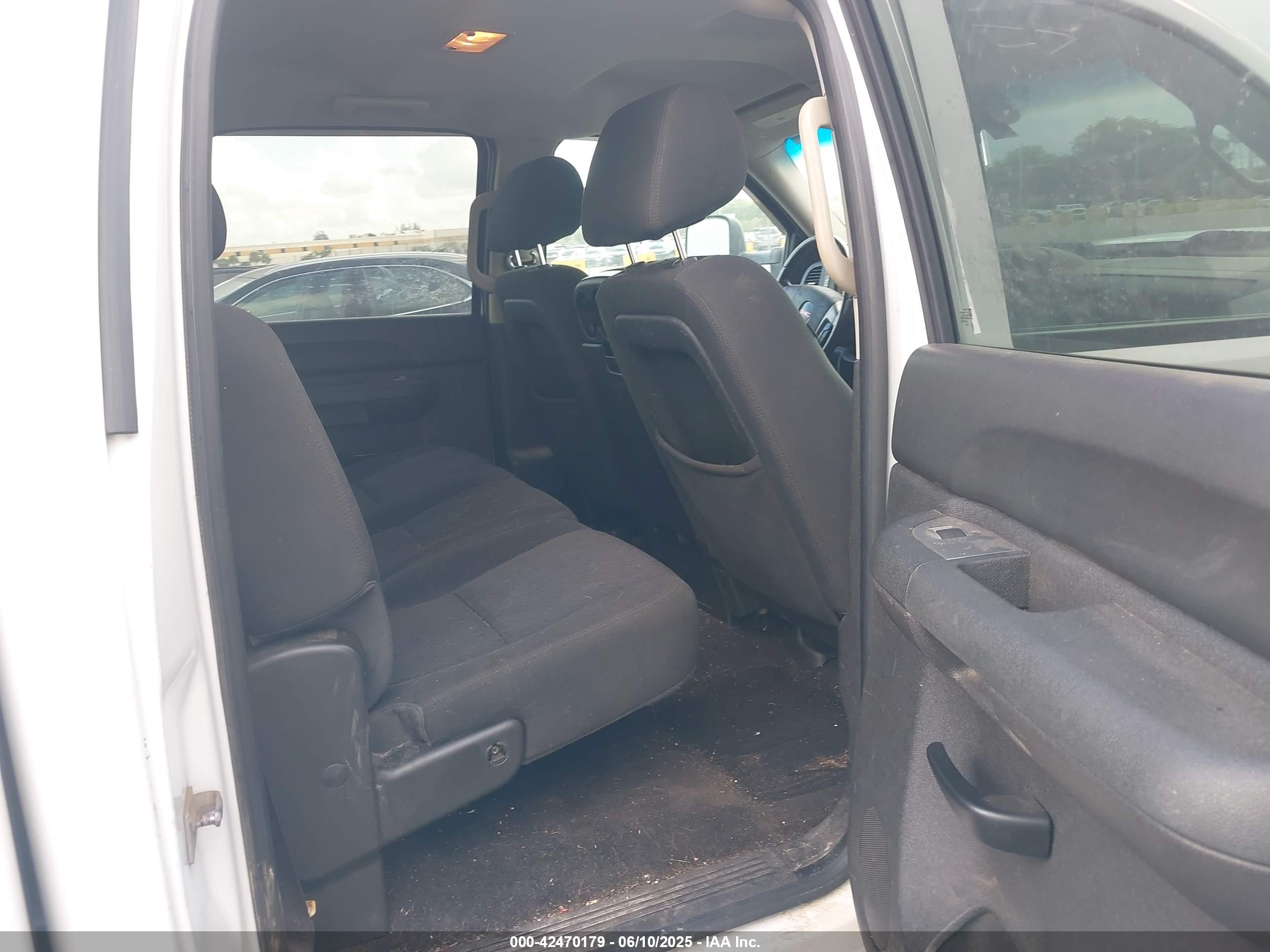 GMC SIERRA image 8