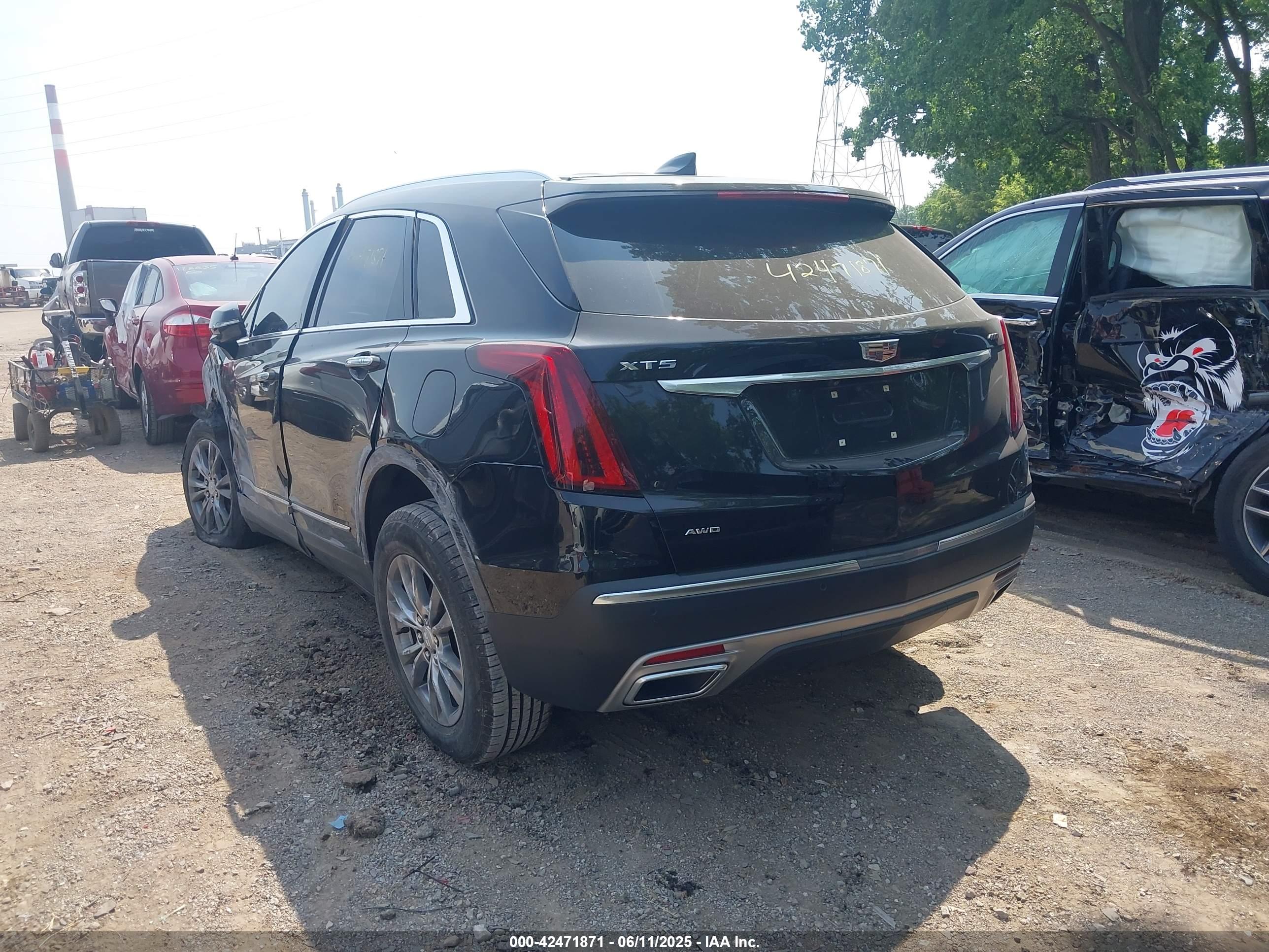 CADILLAC XT5 image 3