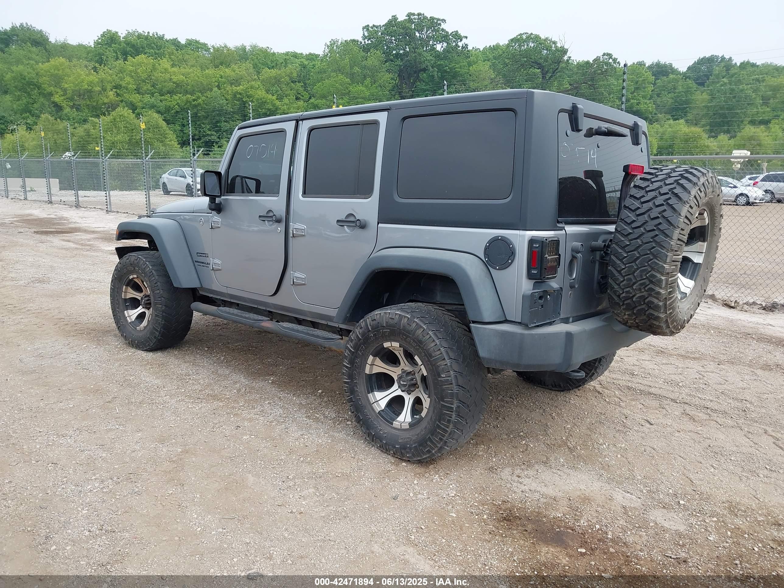 JEEP WRANGLER image 3