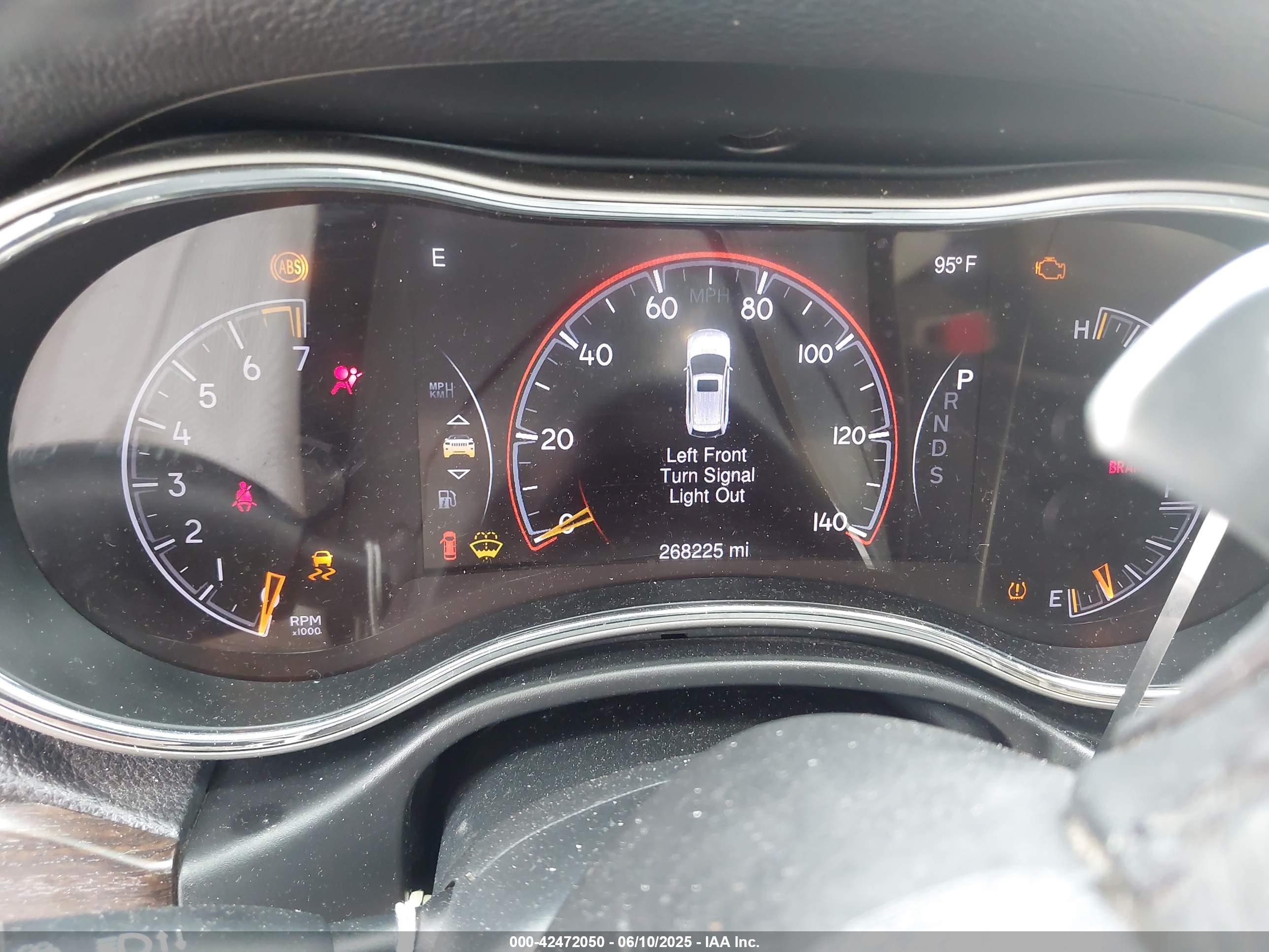 JEEP GRAND image 7