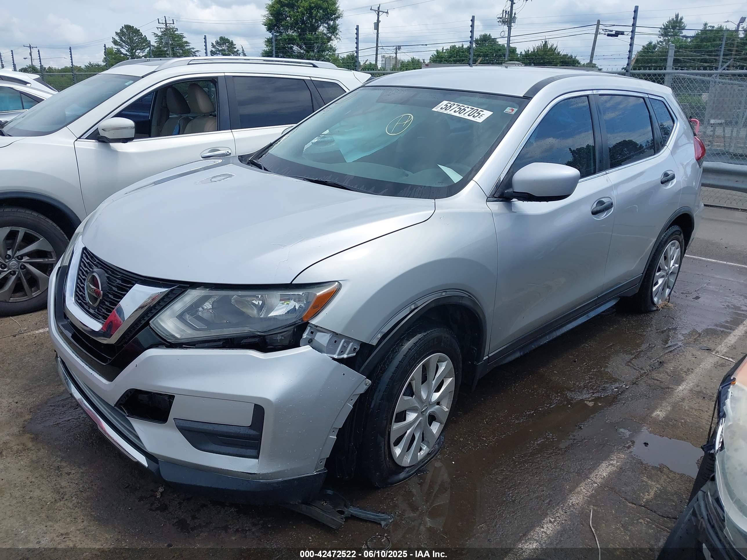 NISSAN ROGUE image 2