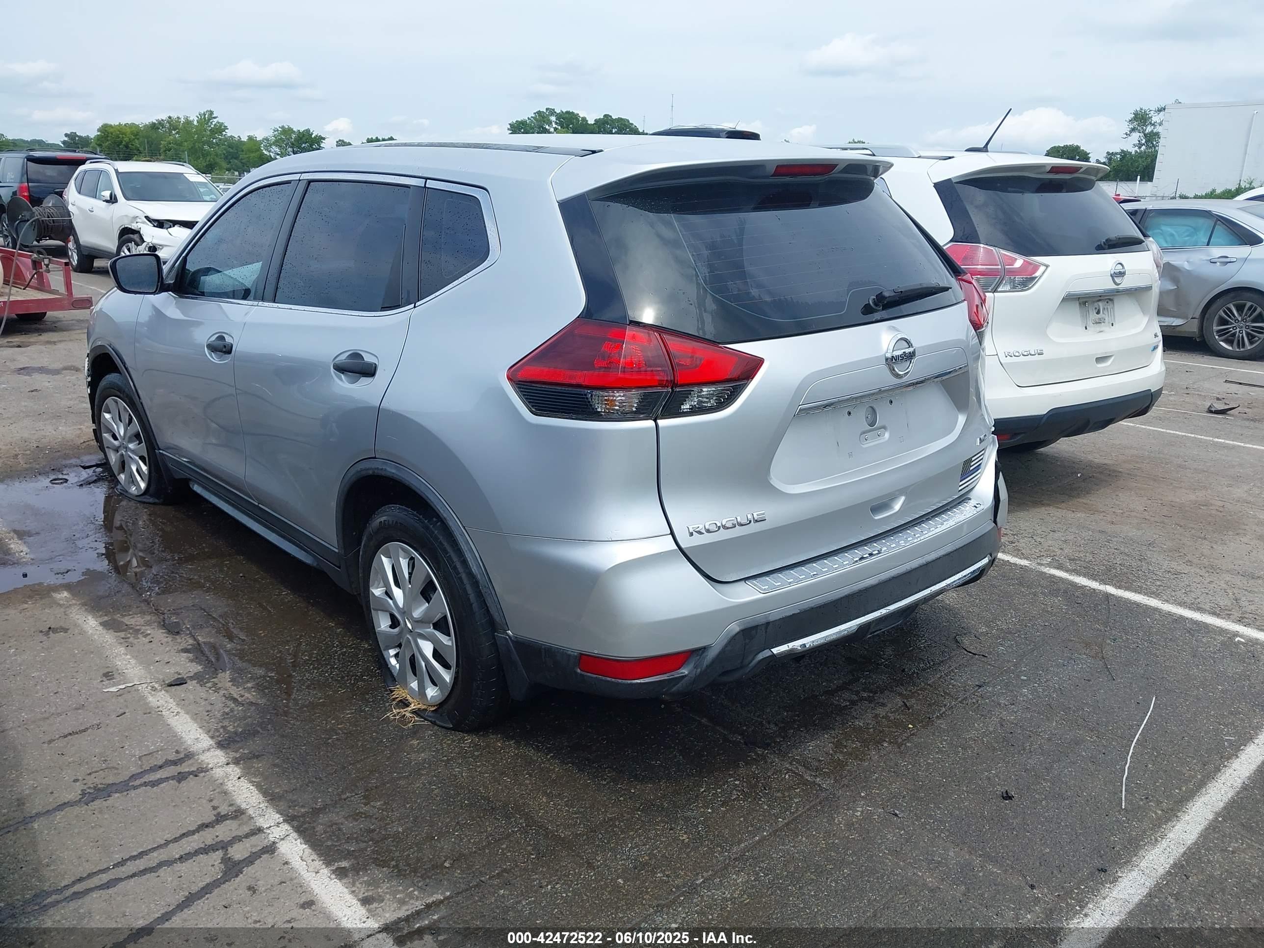 NISSAN ROGUE image 3