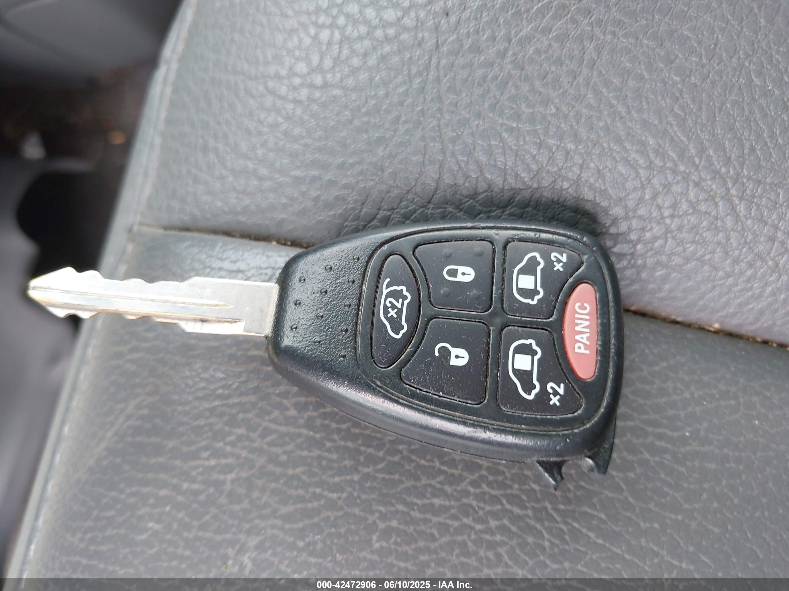 CHRYSLER TOWN image 11