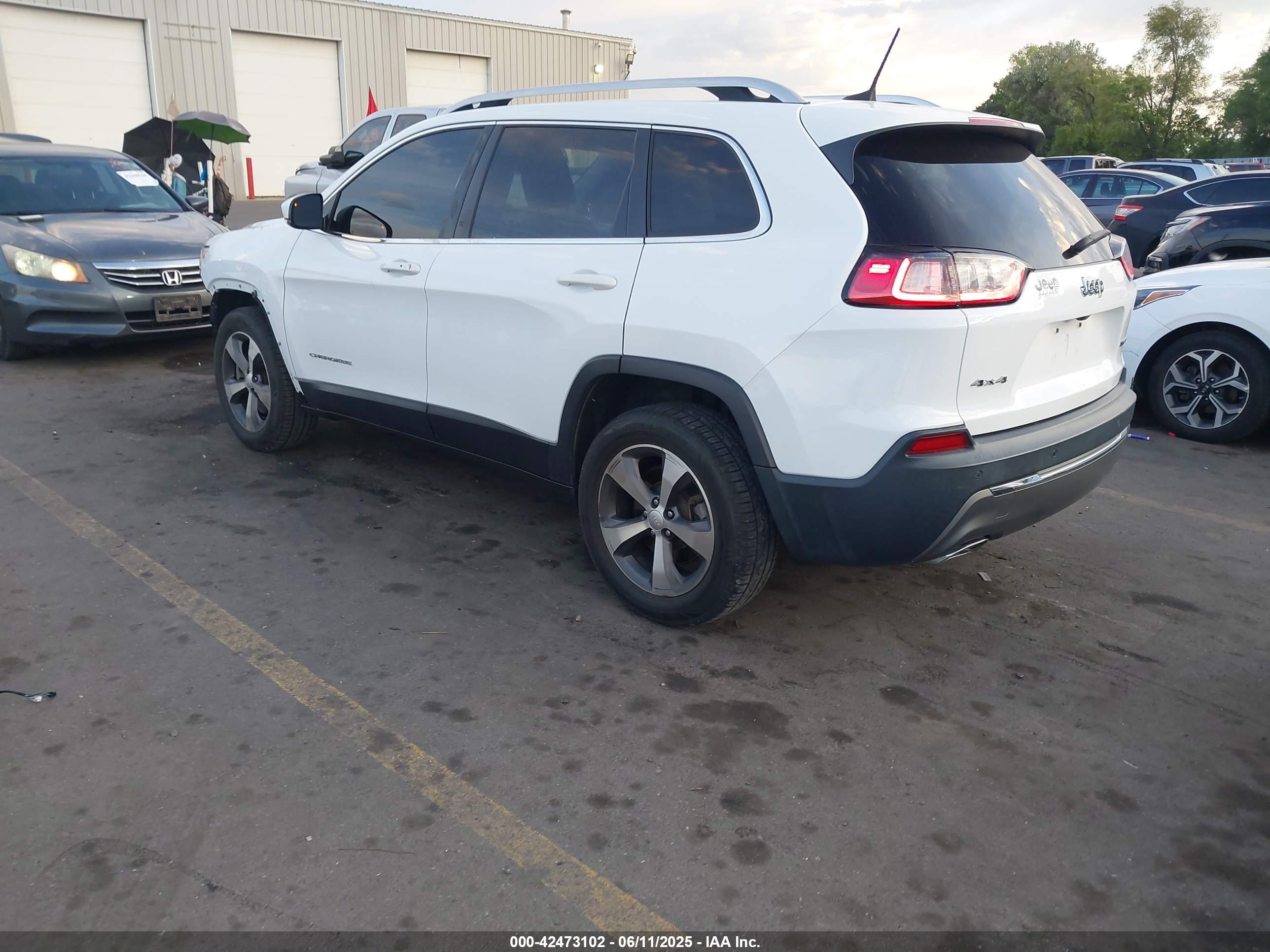 JEEP CHEROKEE image 3