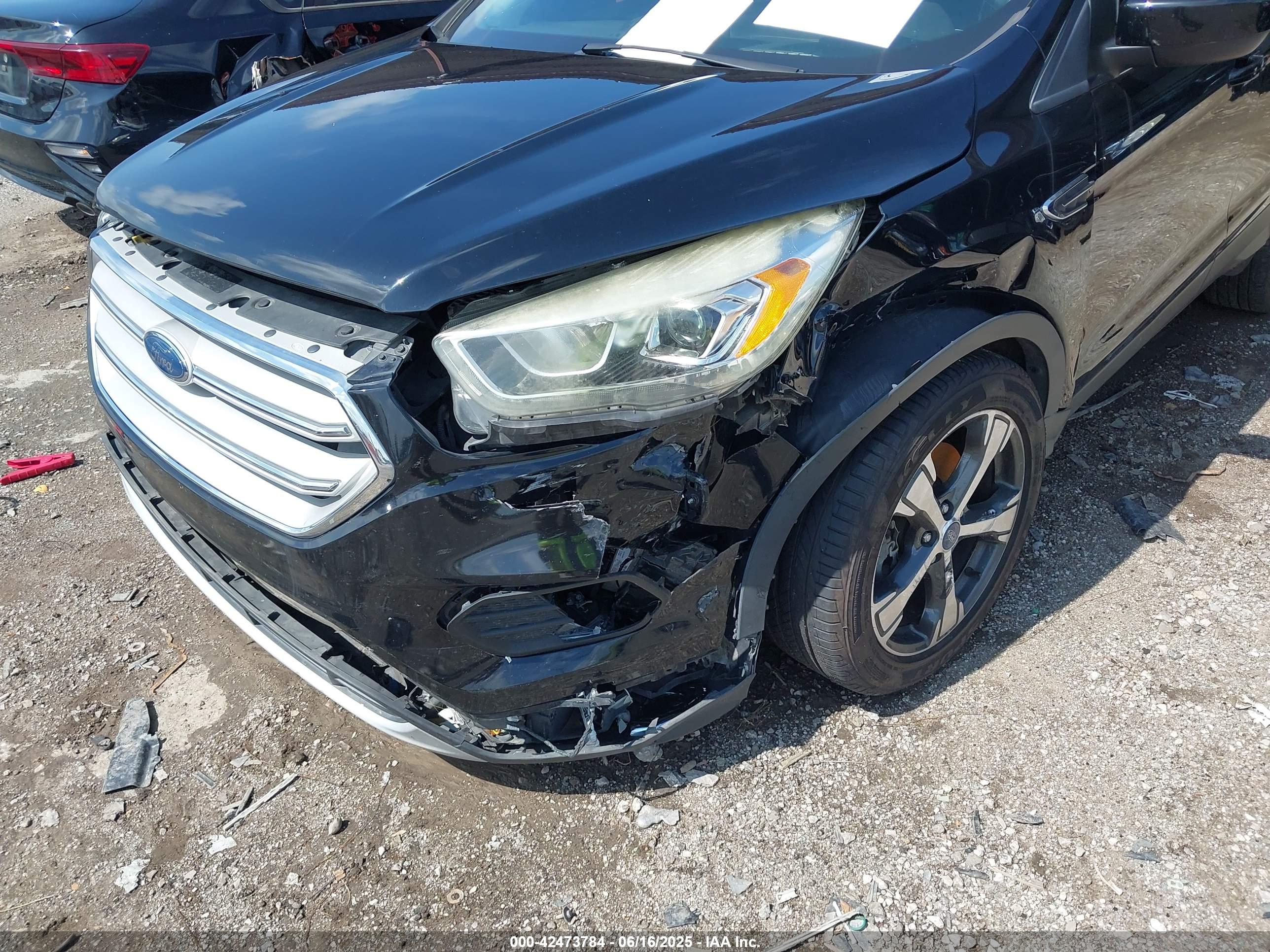 FORD ESCAPE image 6