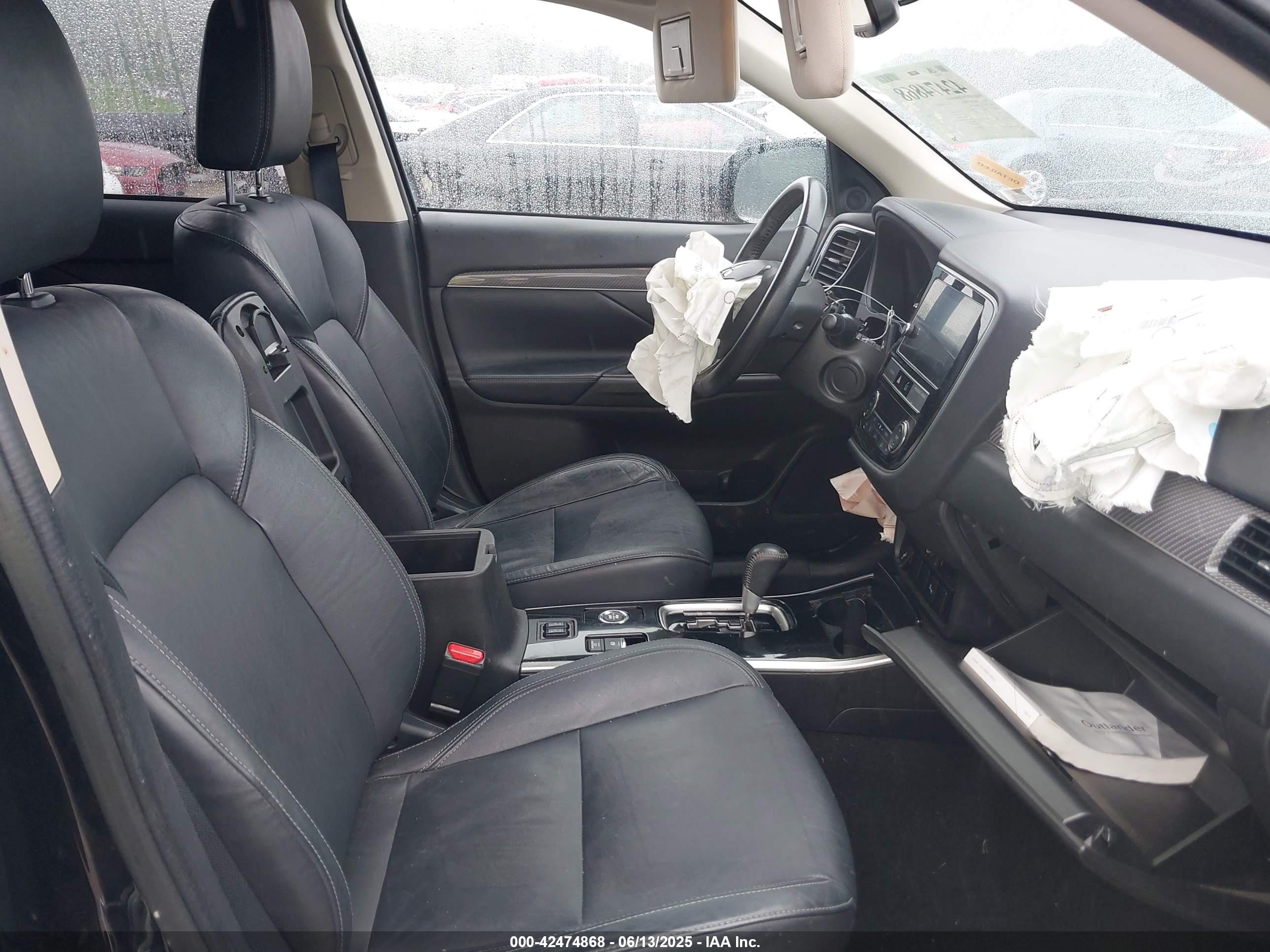 MITSUBISHI OUTLANDER image 5