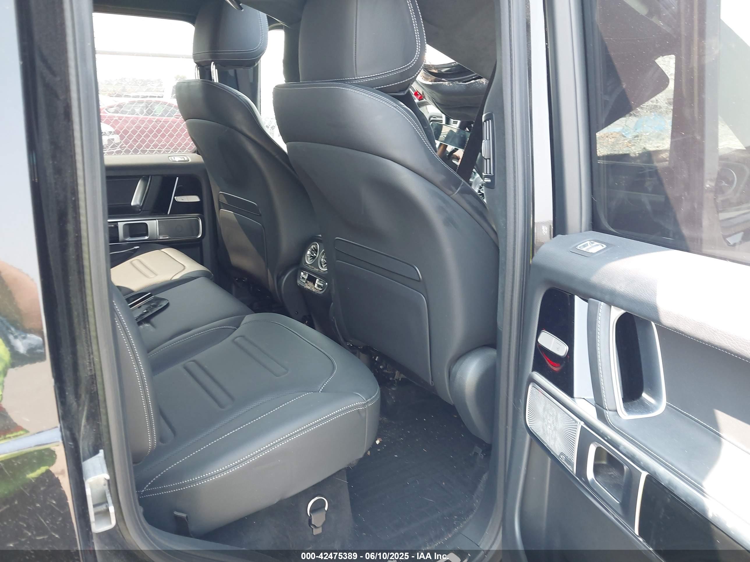 MERCEDES-BENZ G image 8