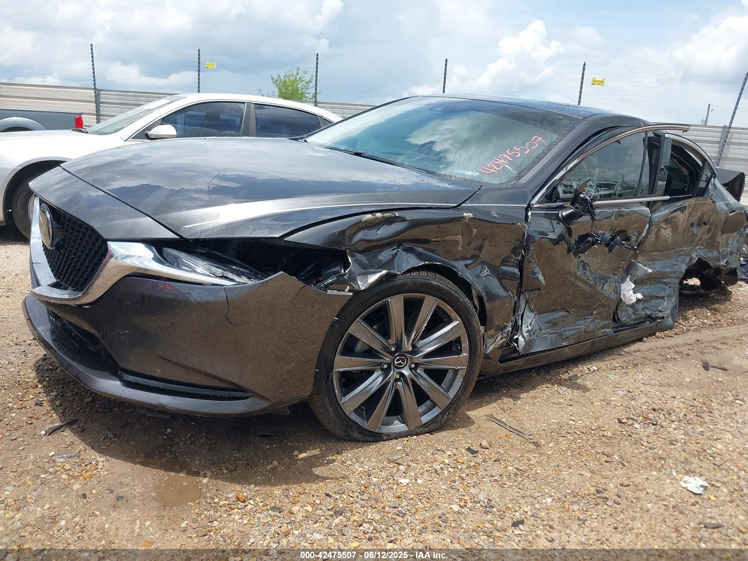 MAZDA MAZDA6 image 2