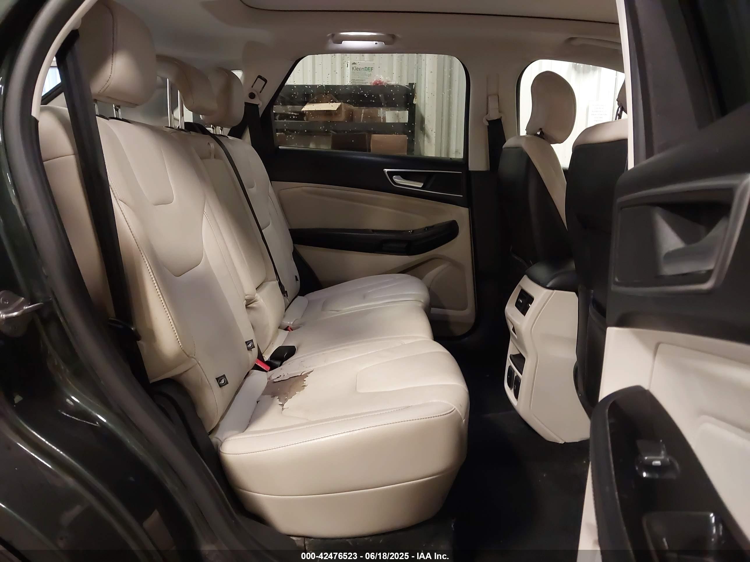 FORD EDGE image 8