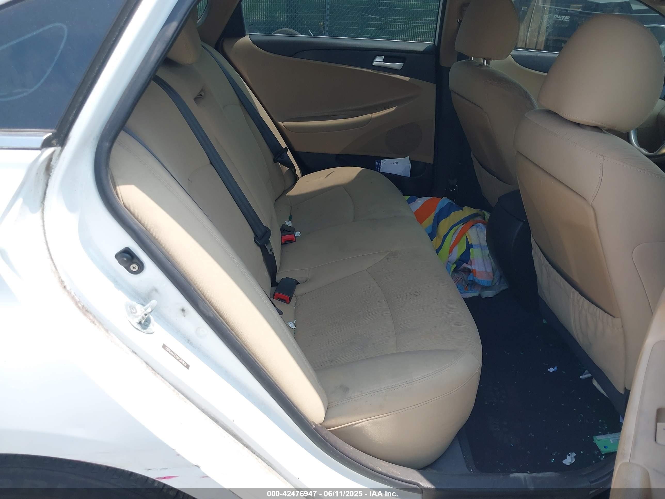 HYUNDAI SONATA image 8