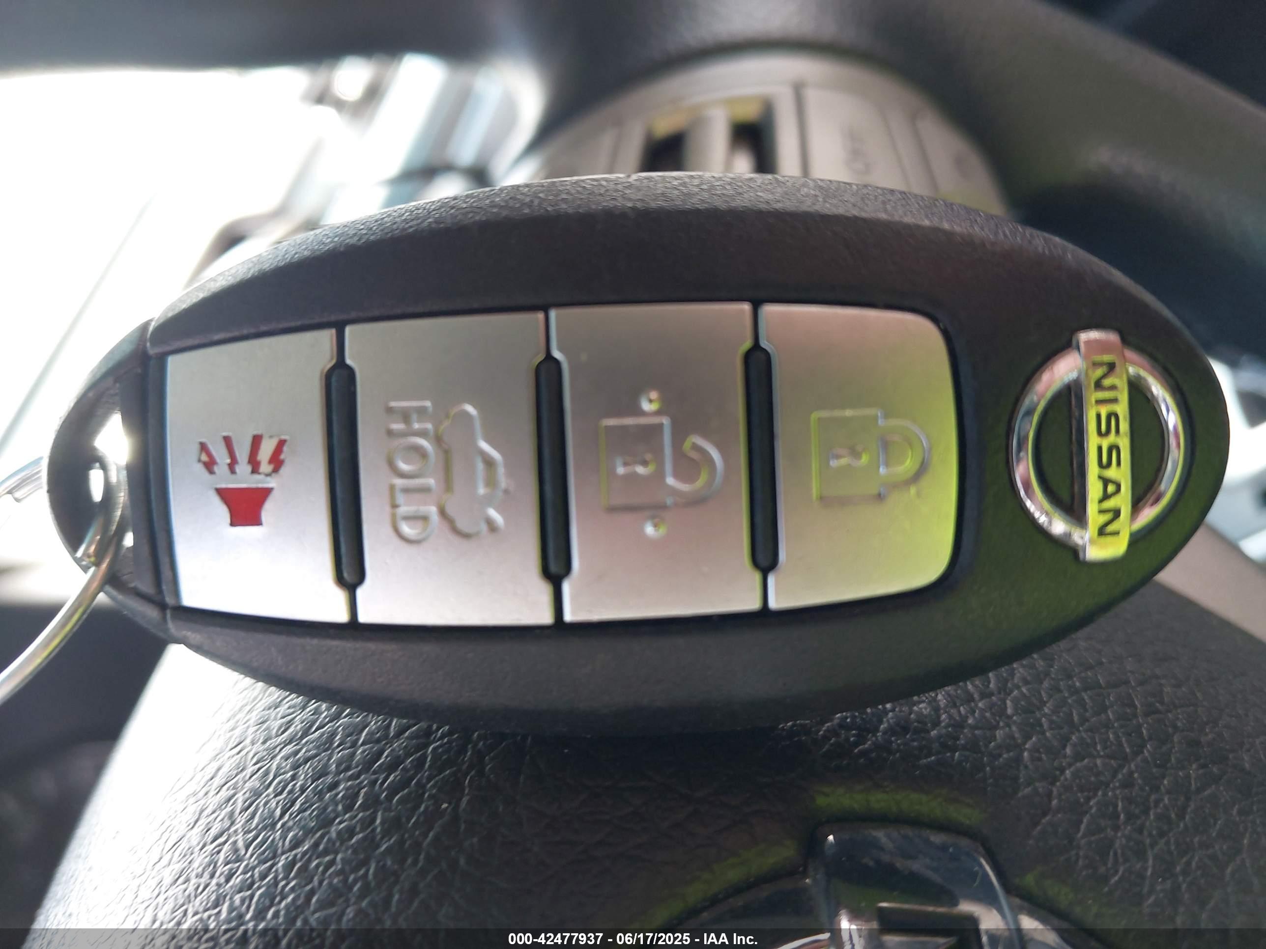 NISSAN ALTIMA image 11