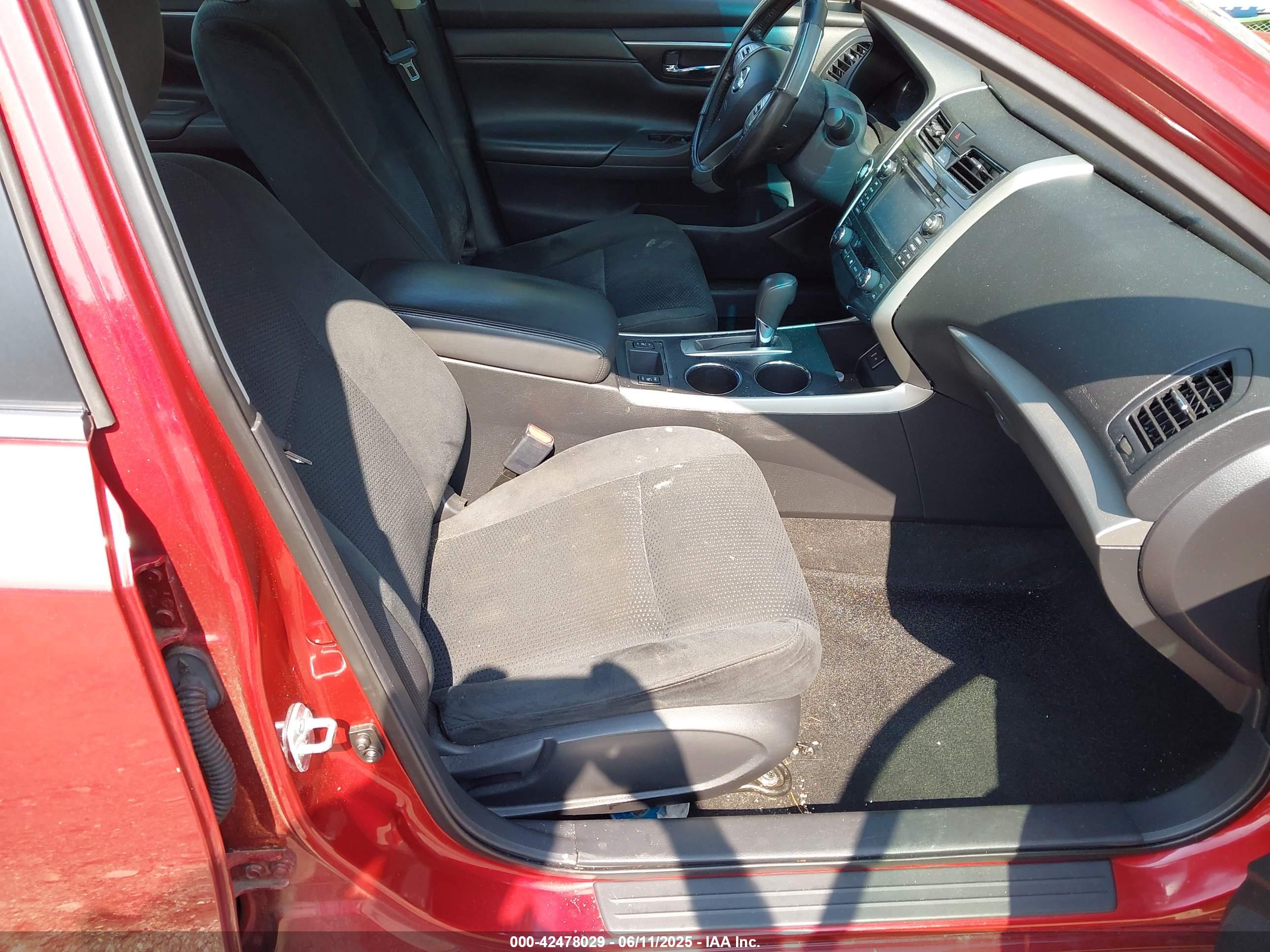 NISSAN ALTIMA image 5