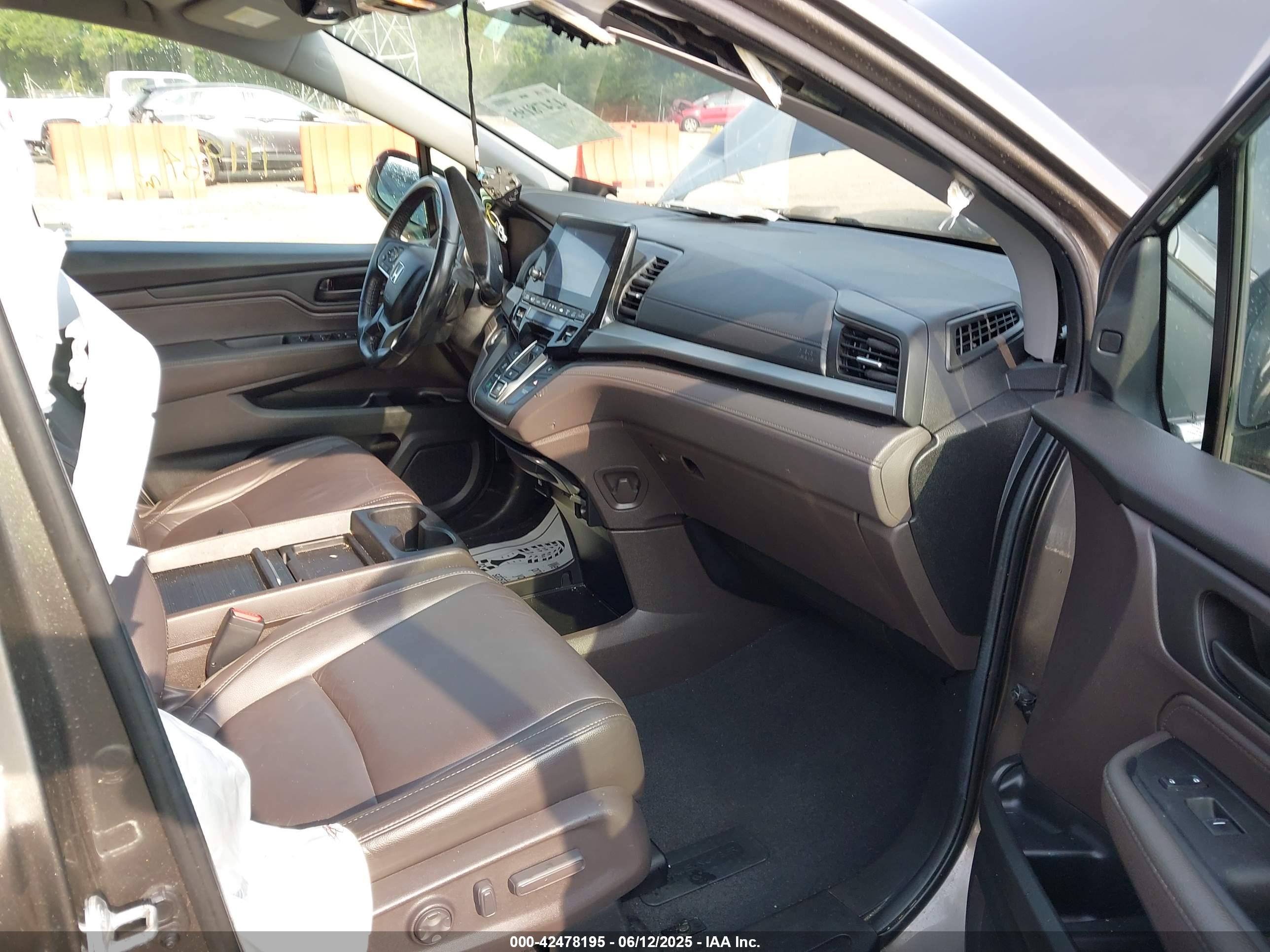 HONDA ODYSSEY image 5