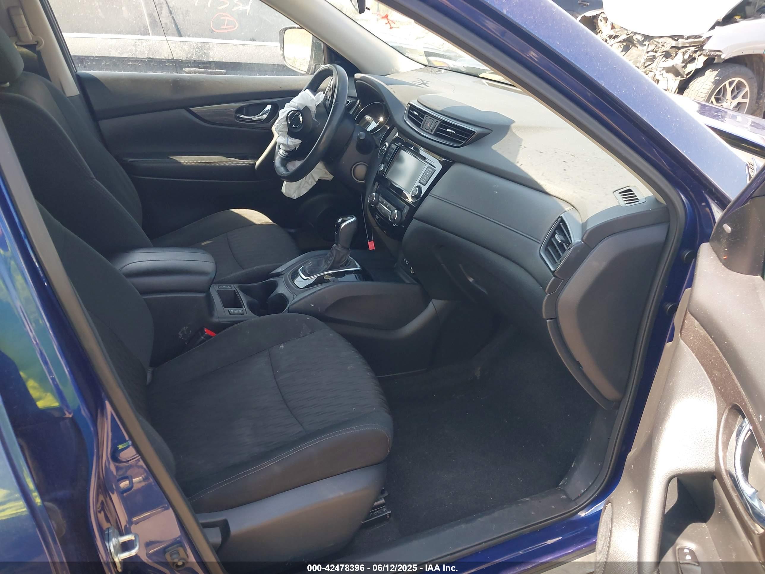 NISSAN ROGUE image 5