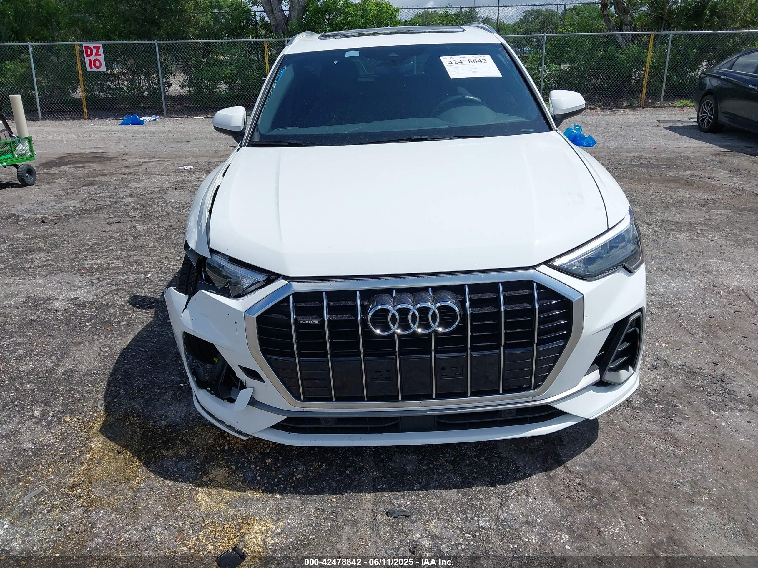AUDI Q3 image 6