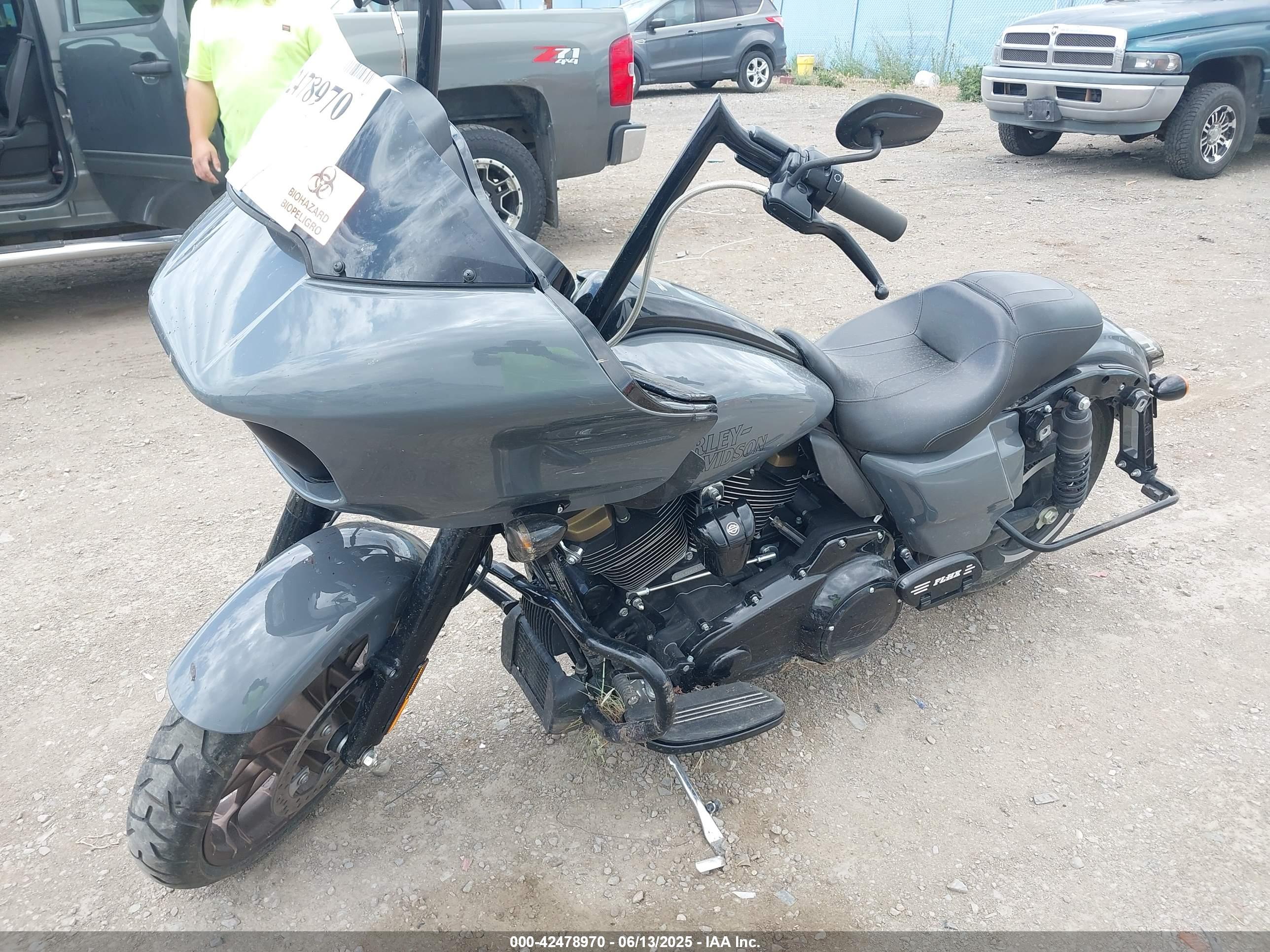 HARLEY-DAVIDSON FLTRXST image 2