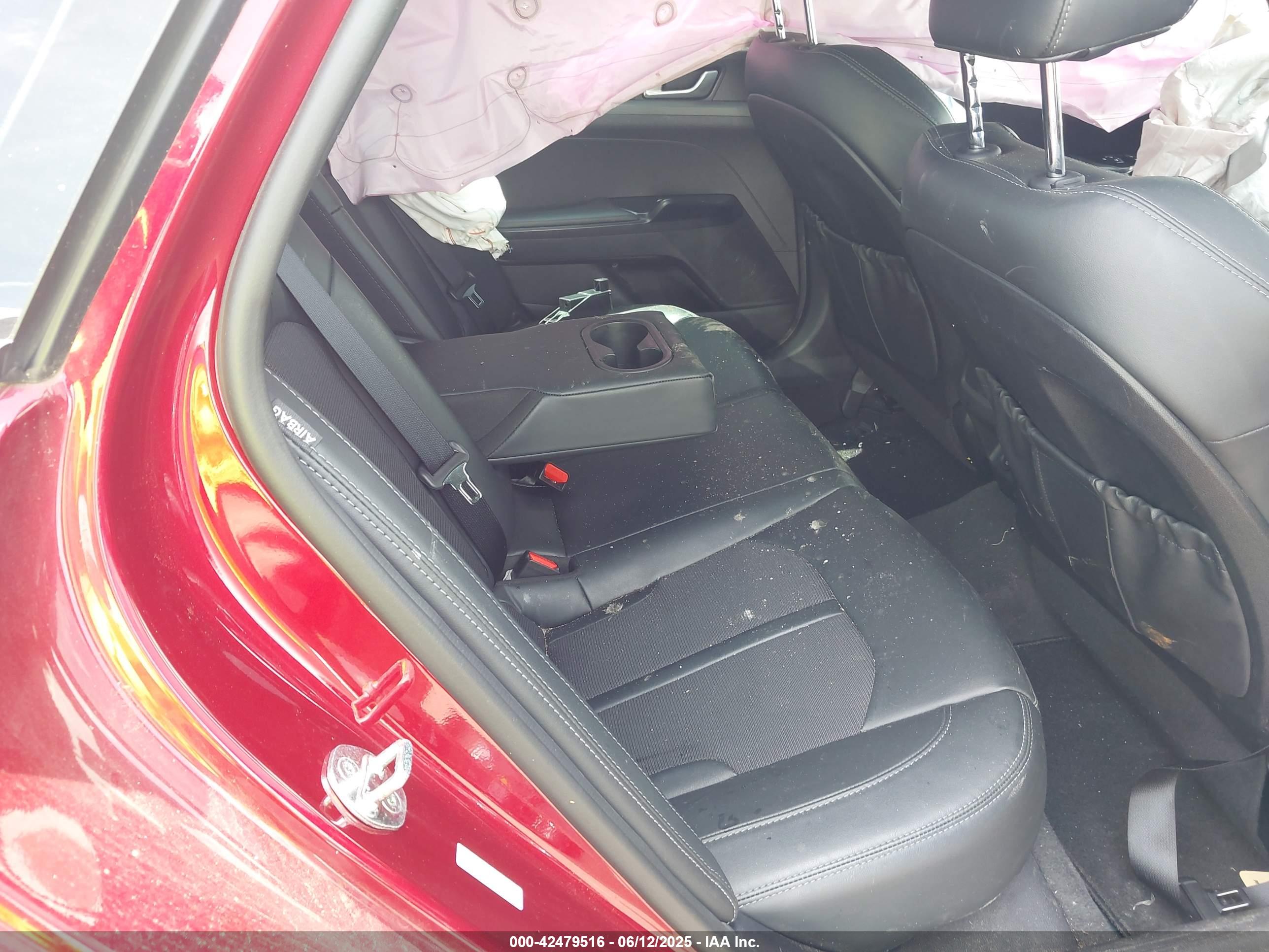 KIA K5 image 8