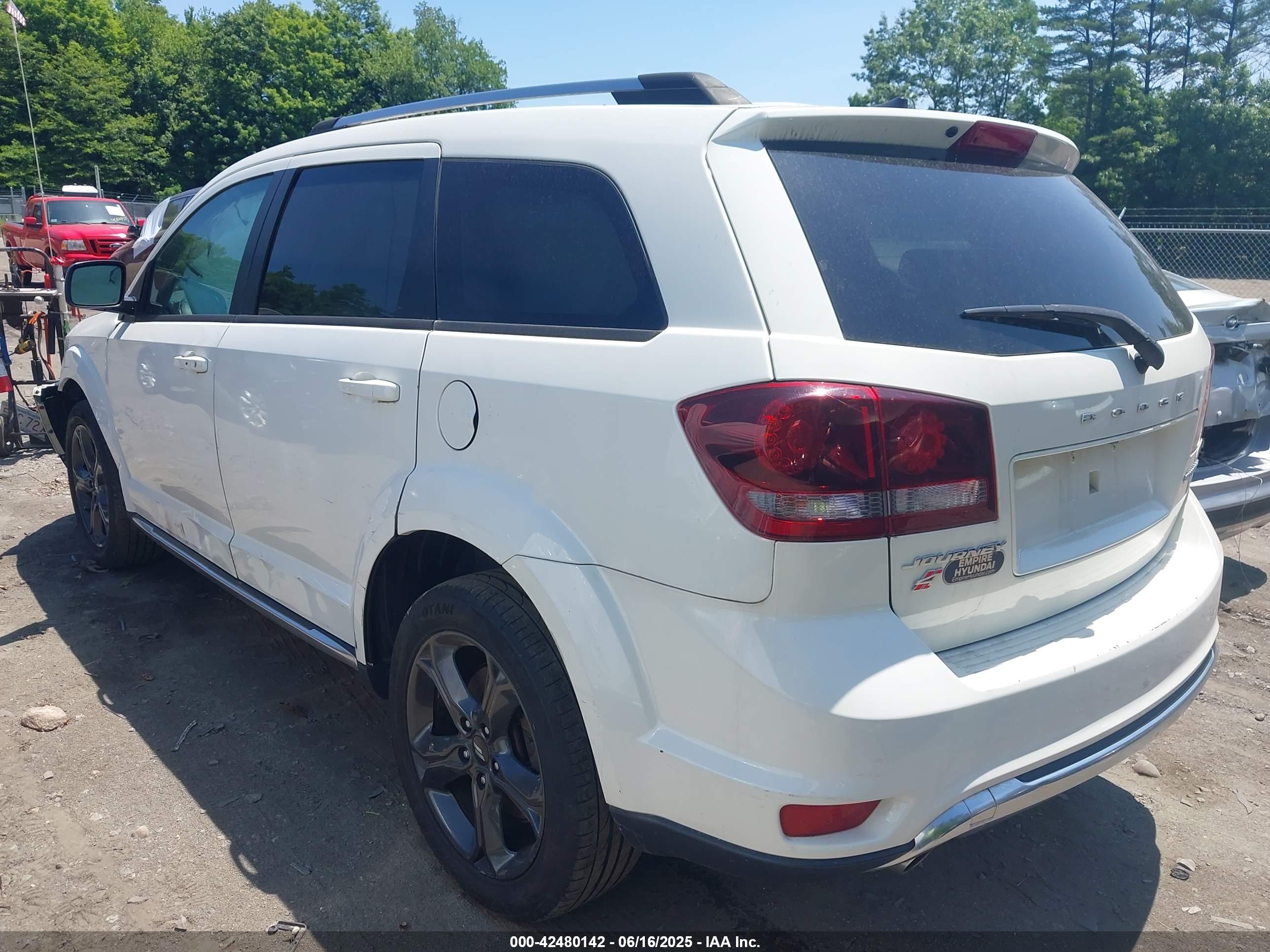 DODGE JOURNEY image 3