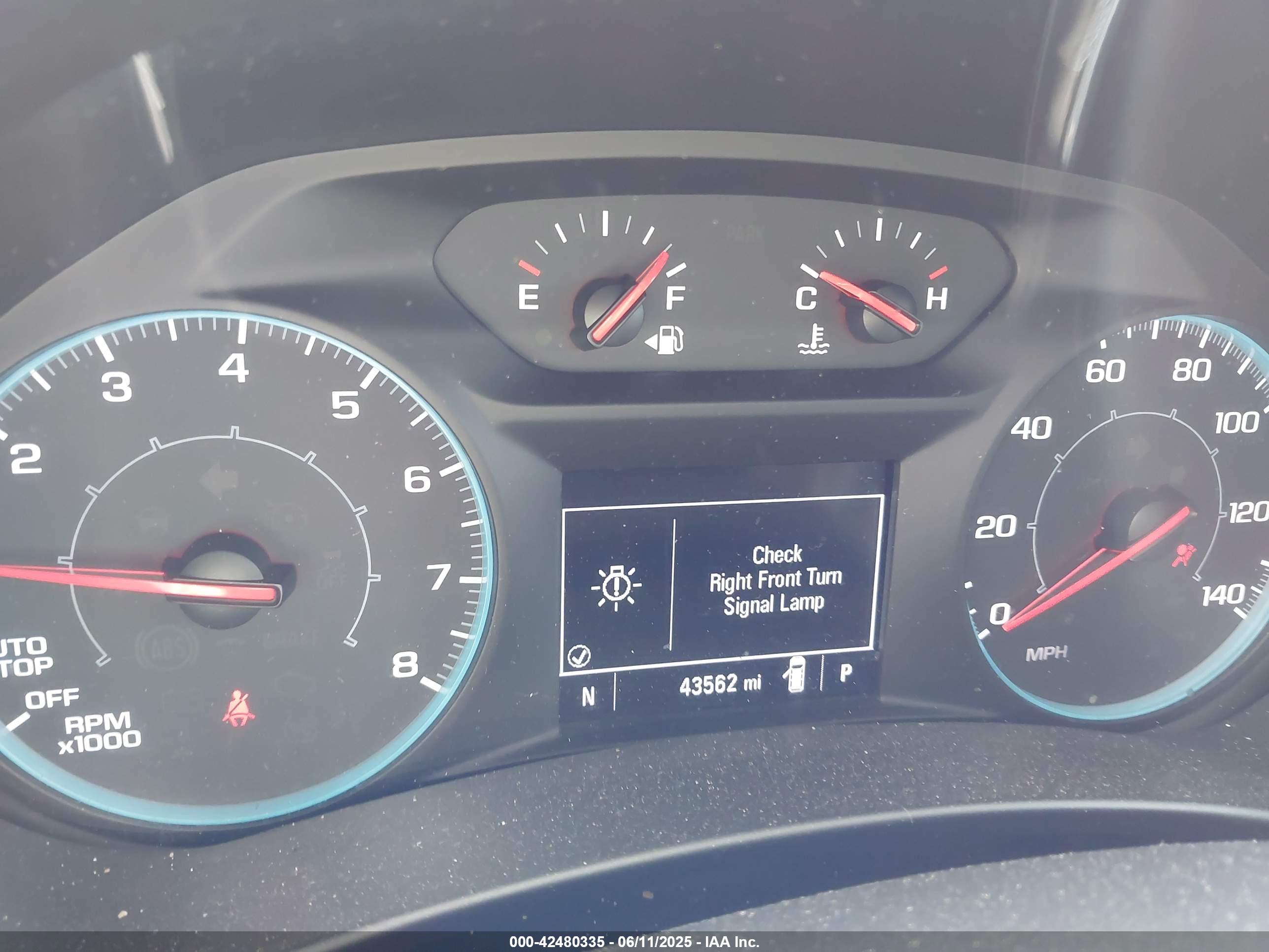 CHEVROLET EQUINOX image 7