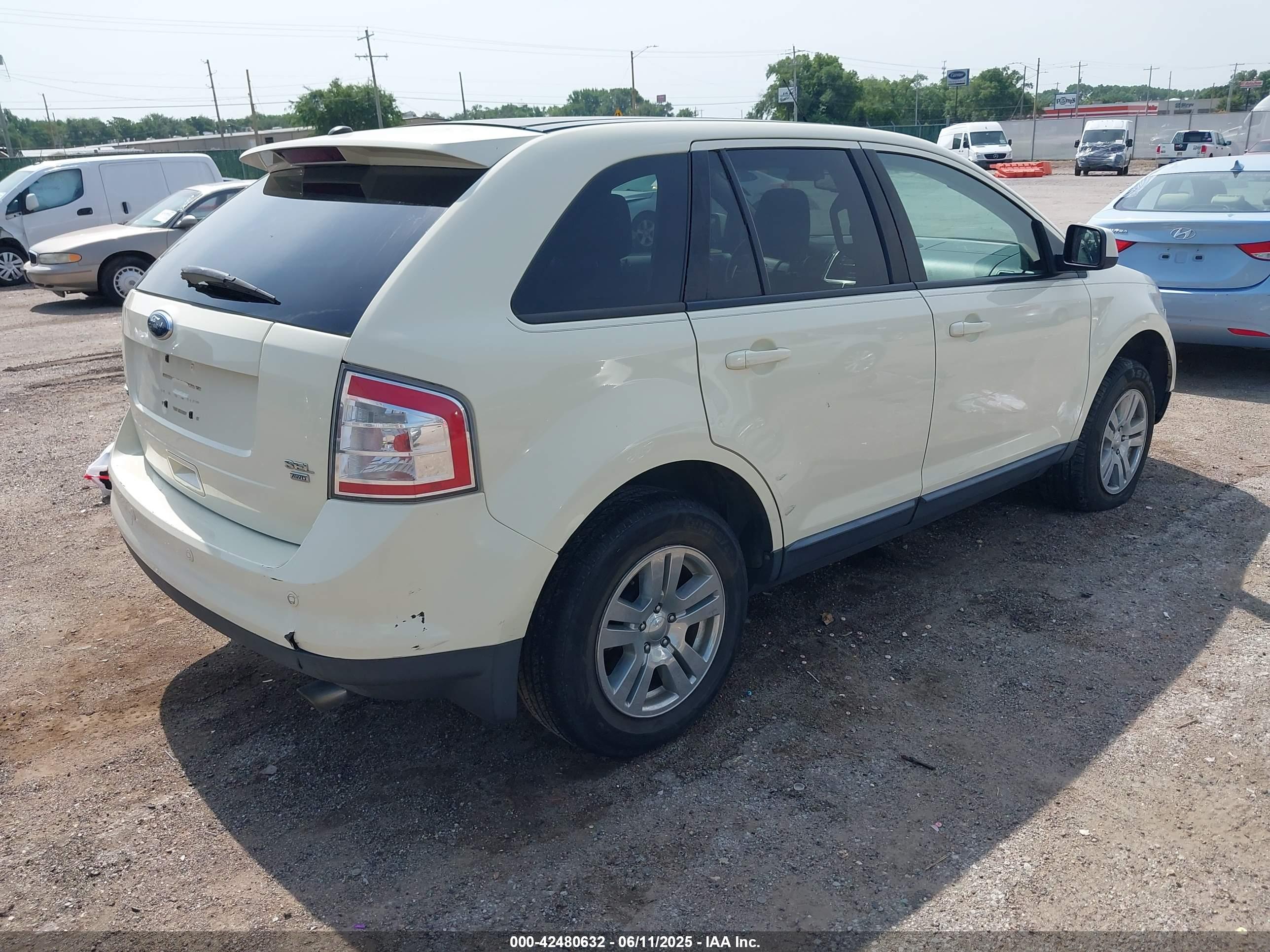 FORD EDGE image 4