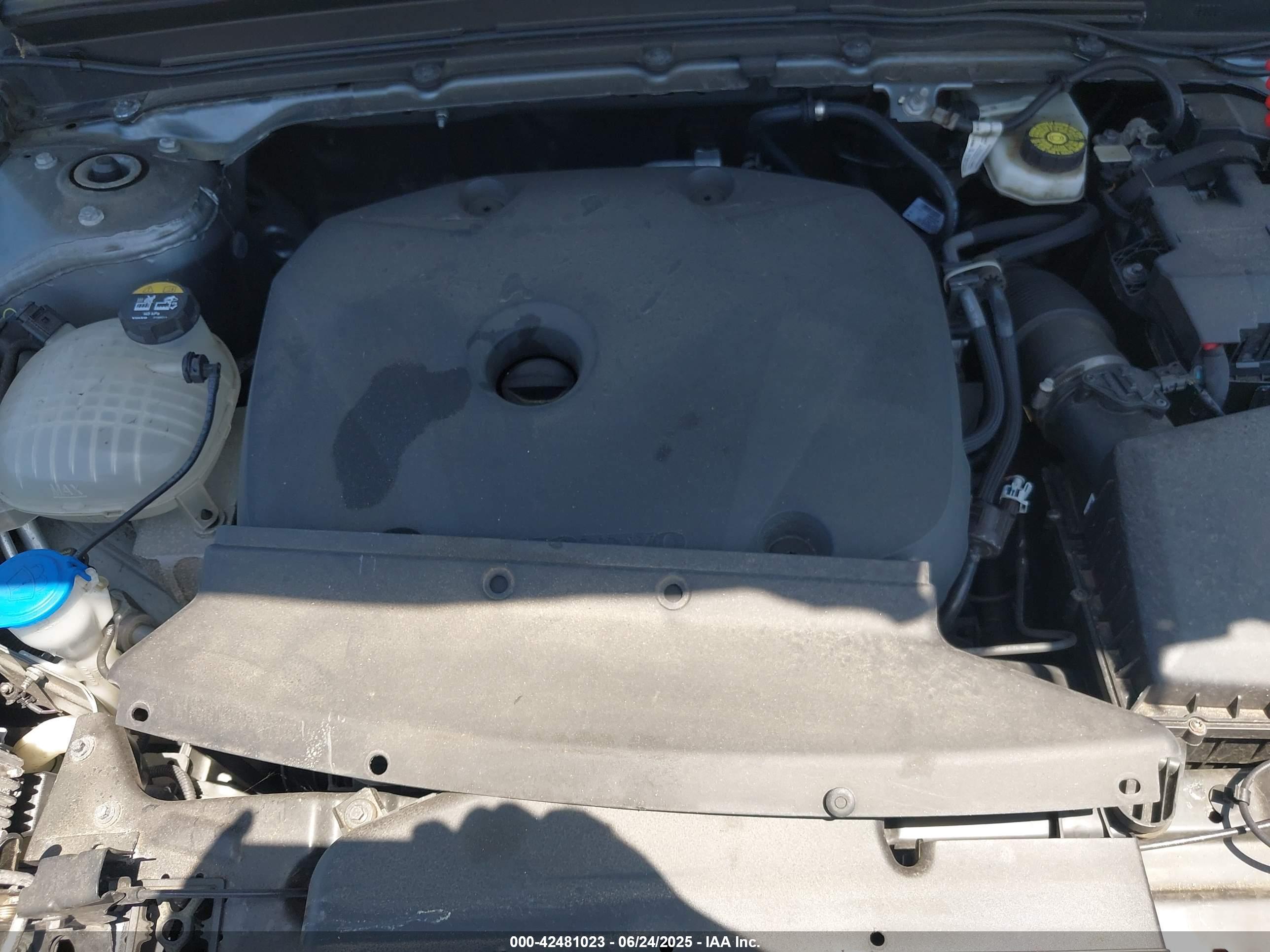 VOLVO XC40 image 10