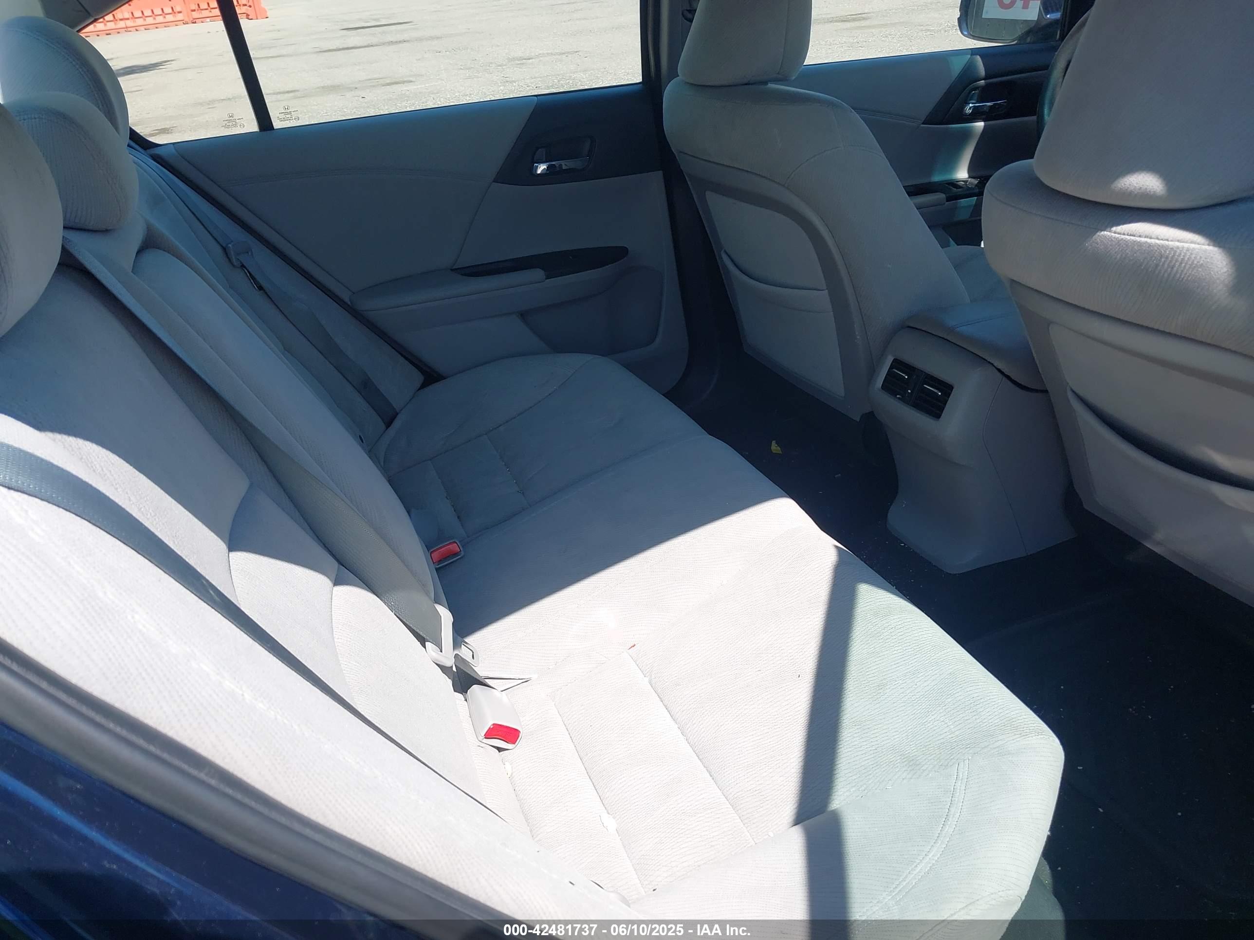 HONDA ACCORD image 8