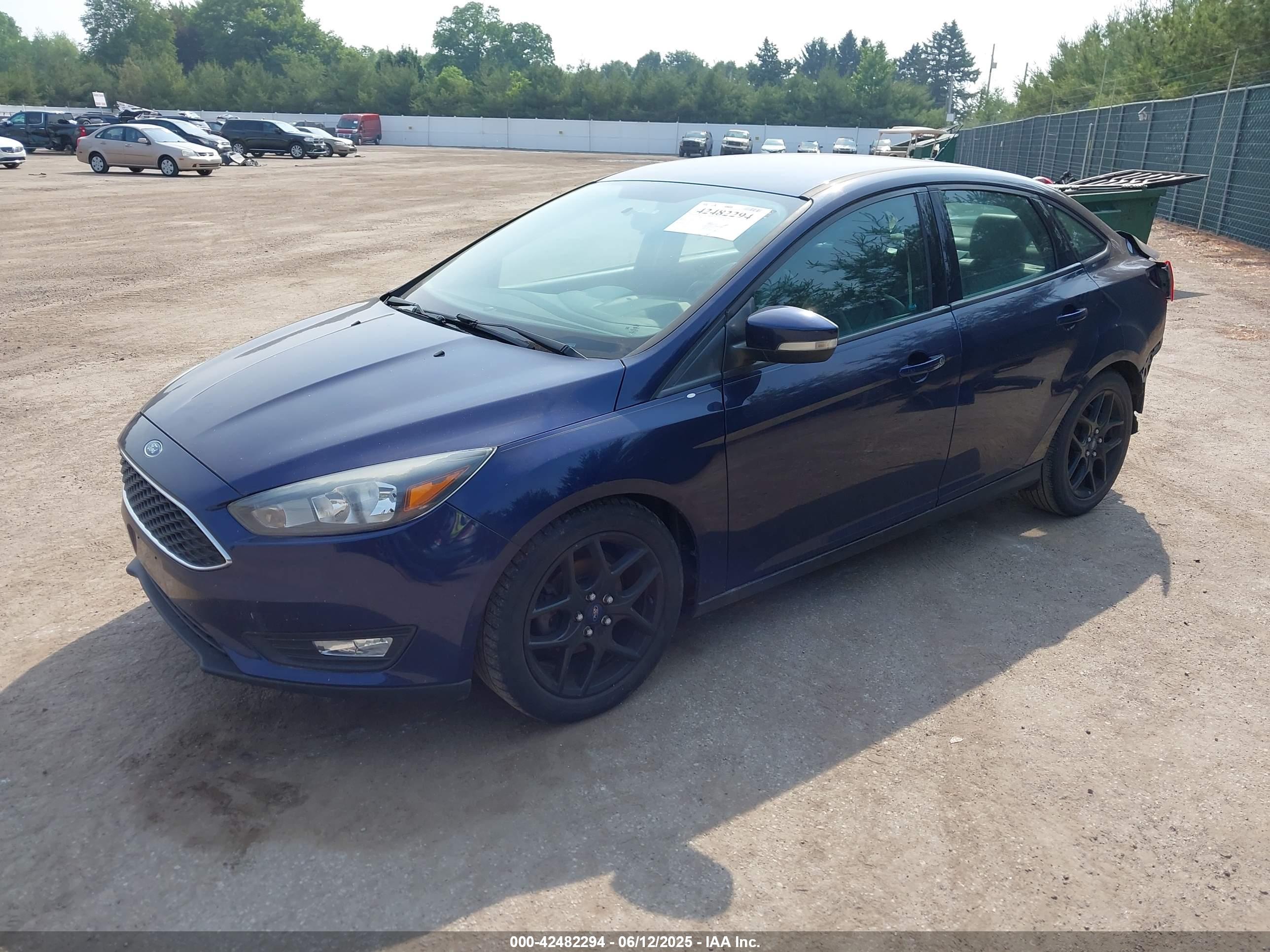 FORD FOCUS image 2