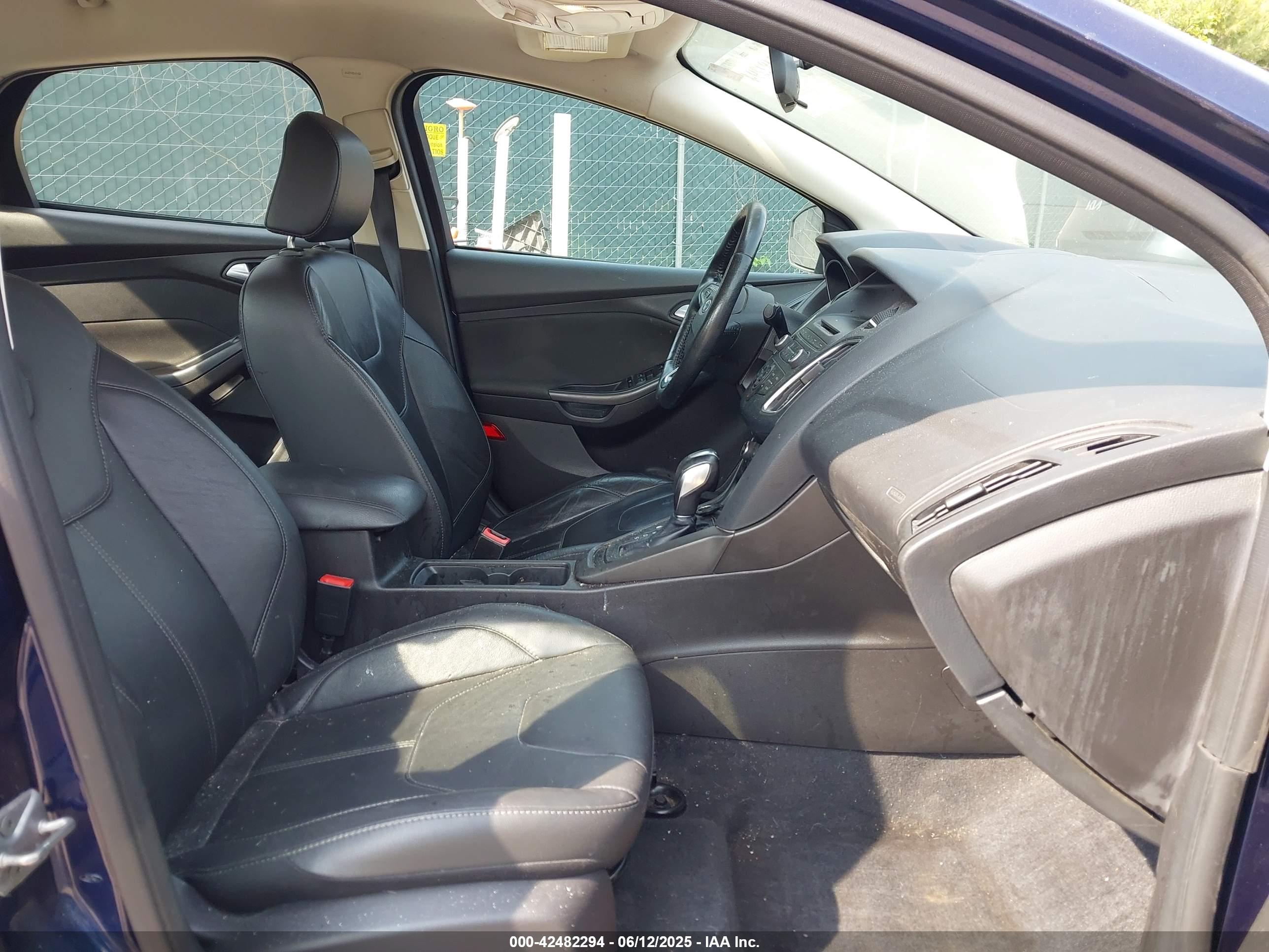 FORD FOCUS image 5