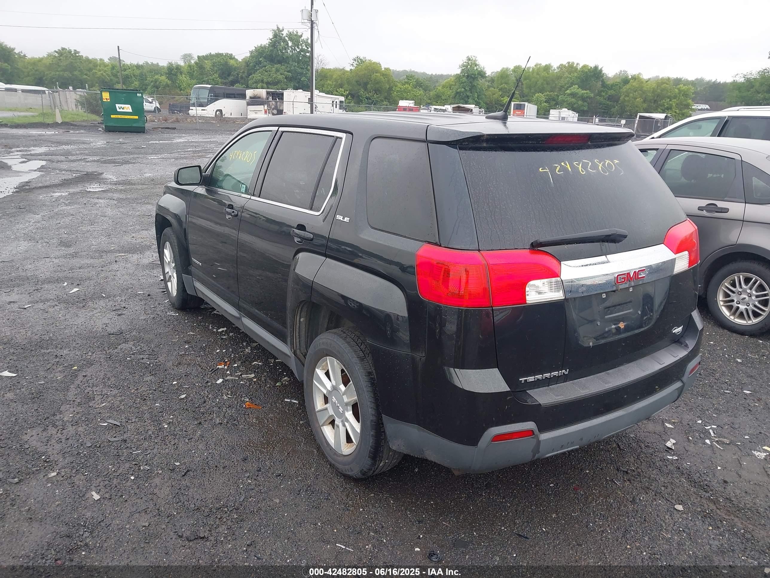GMC TERRAIN image 3
