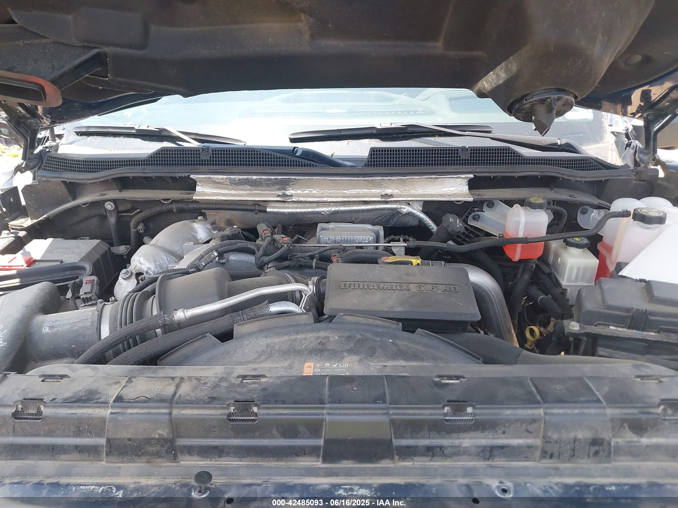 CHEVROLET SILVERADO image 10