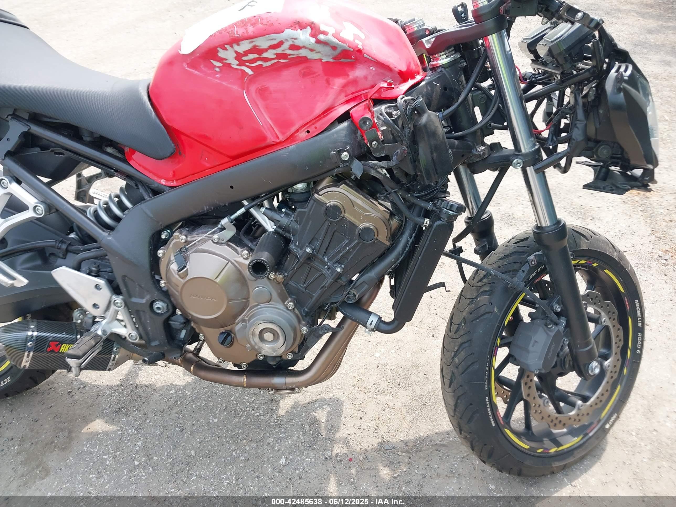HONDA CBR650 image 8