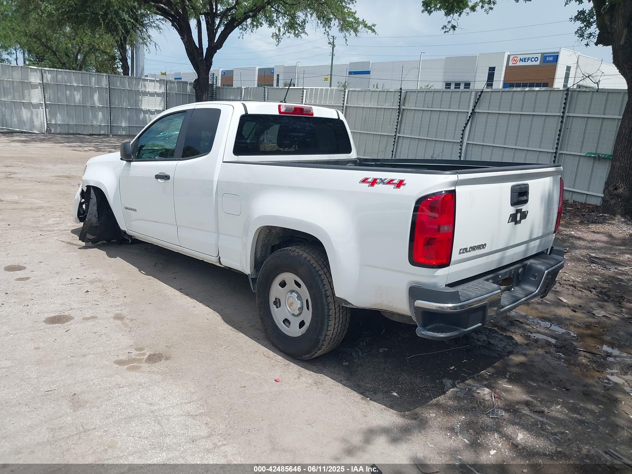 CHEVROLET COLORADO image 3