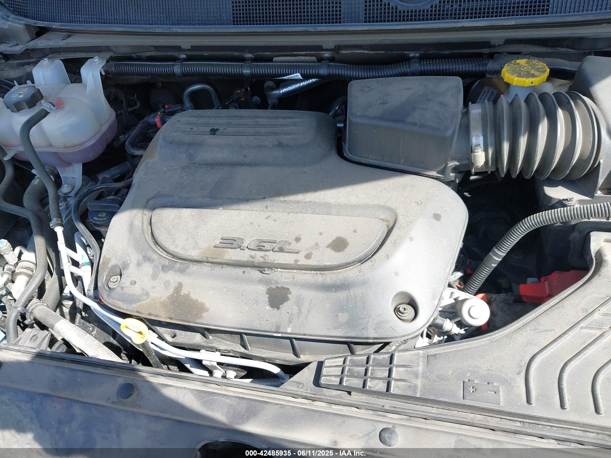 CHRYSLER PACIFICA image 10