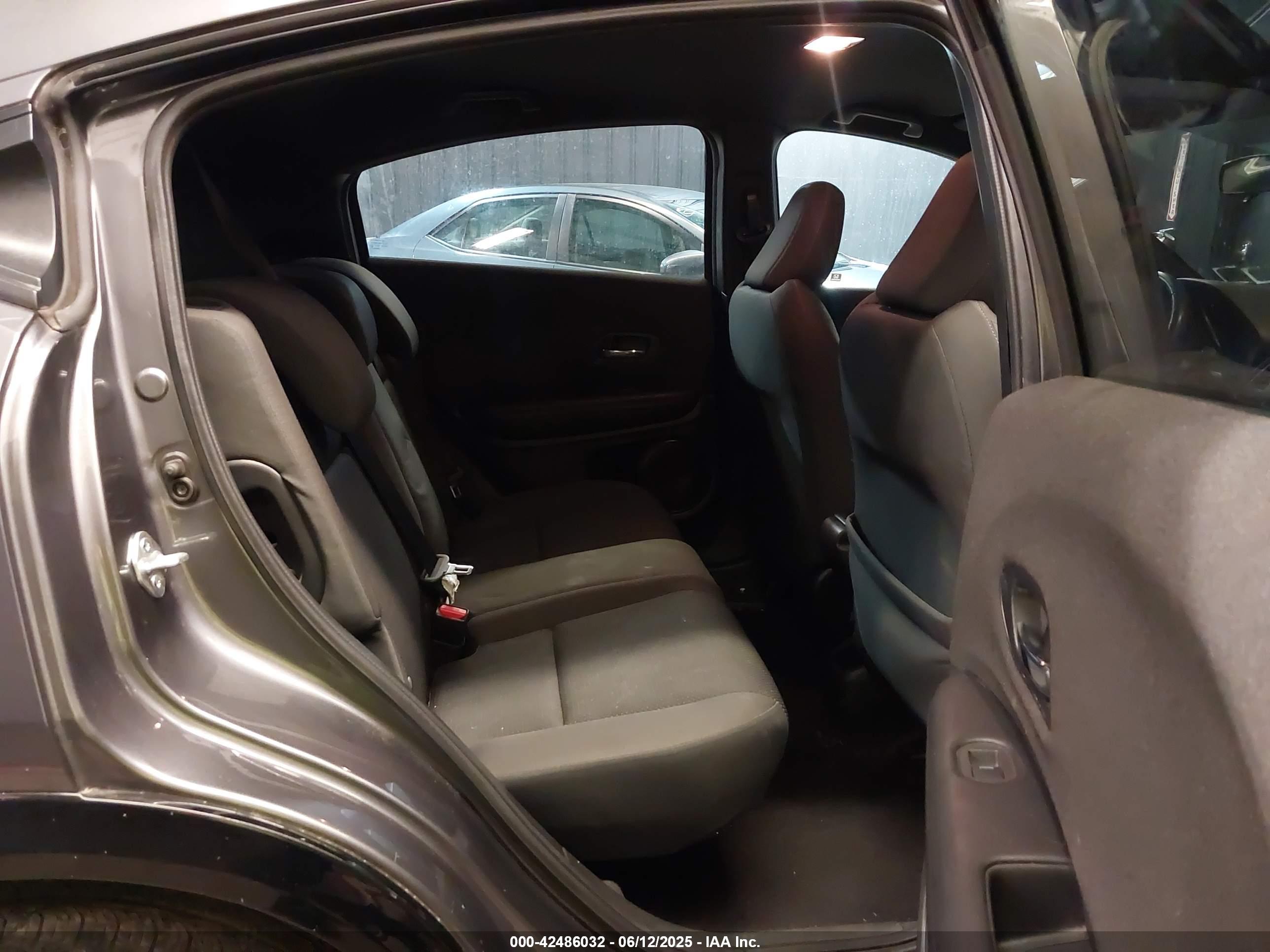 HONDA HR-V image 8