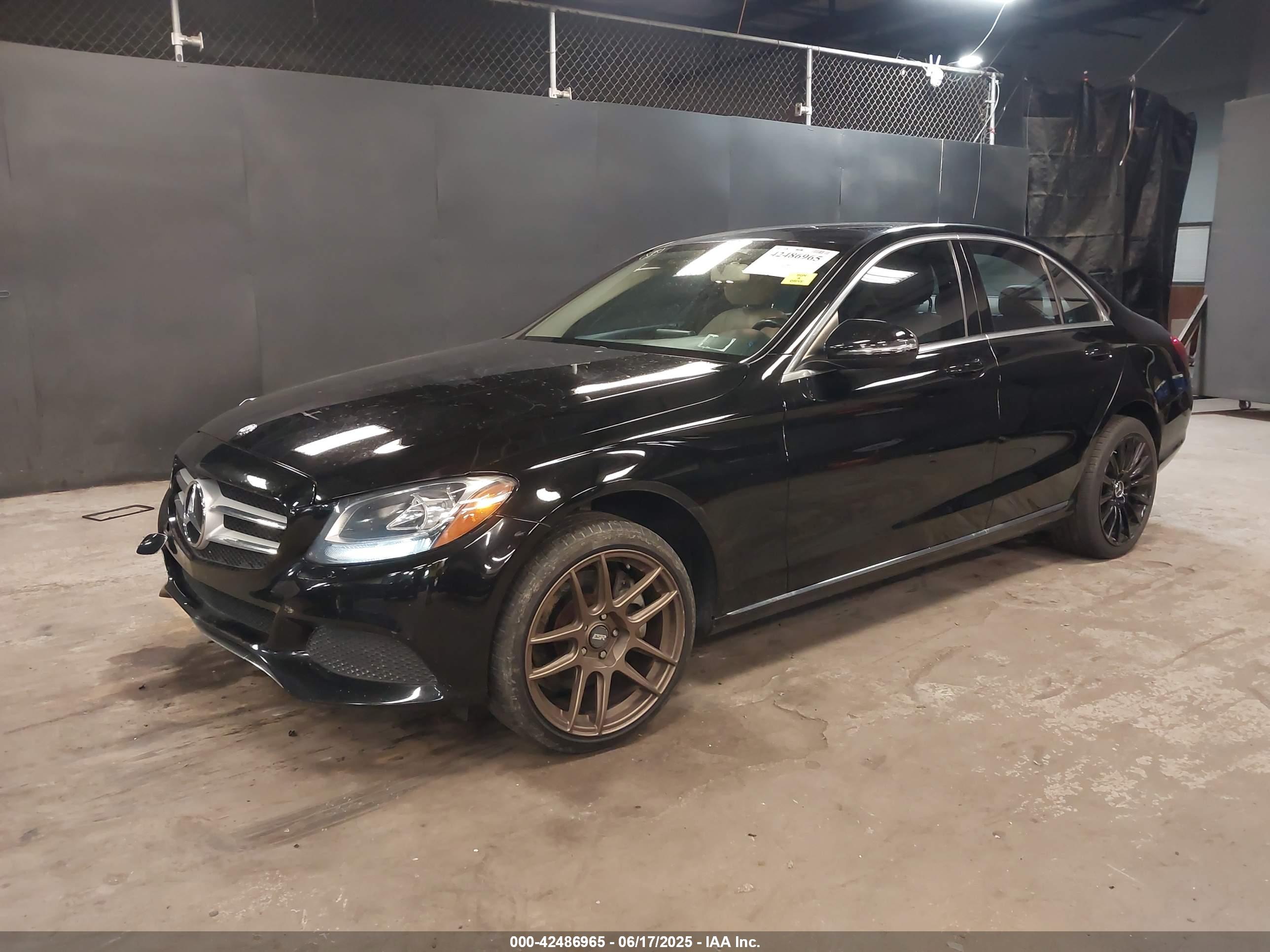 MERCEDES-BENZ C image 2