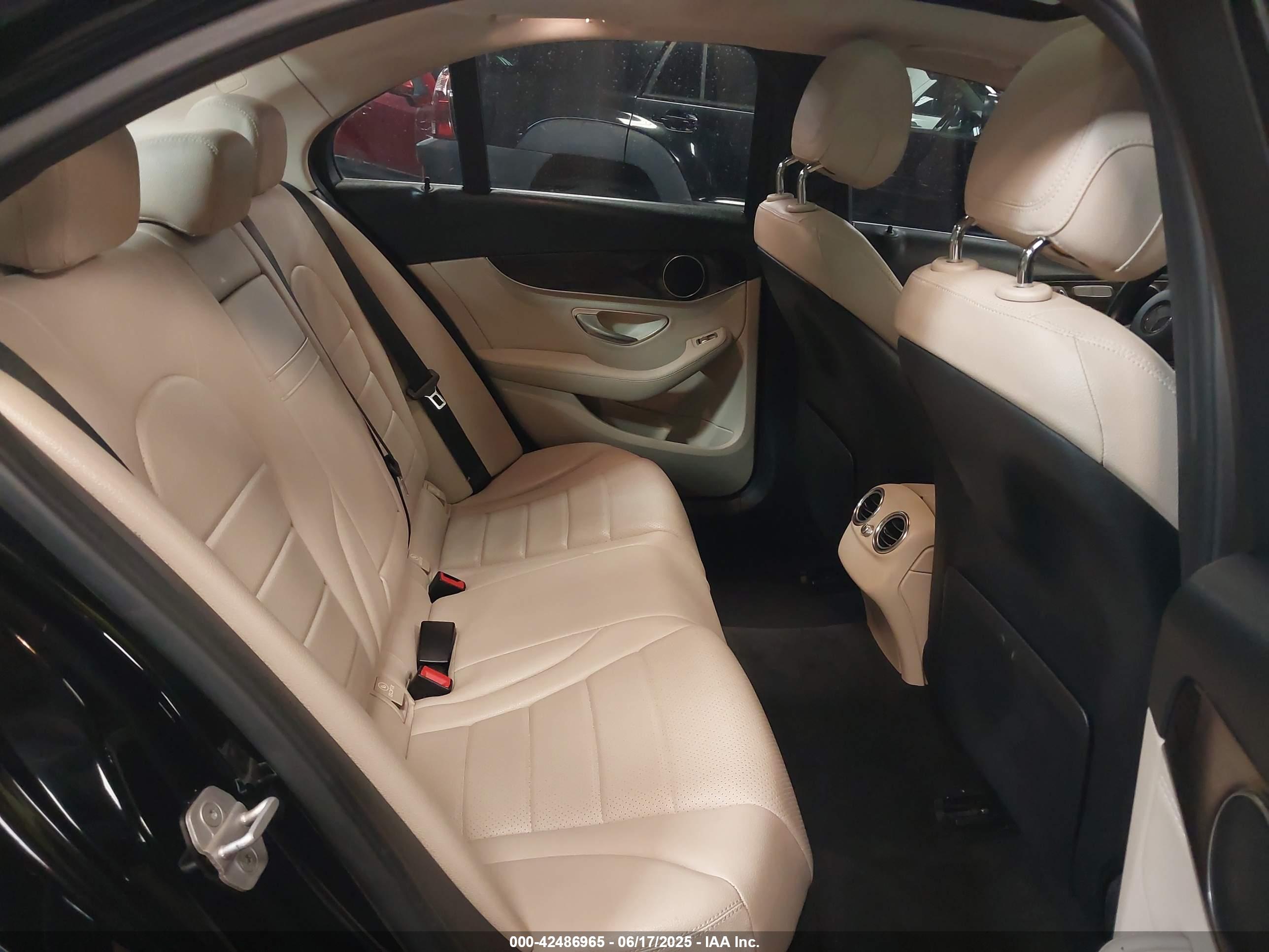 MERCEDES-BENZ C image 8