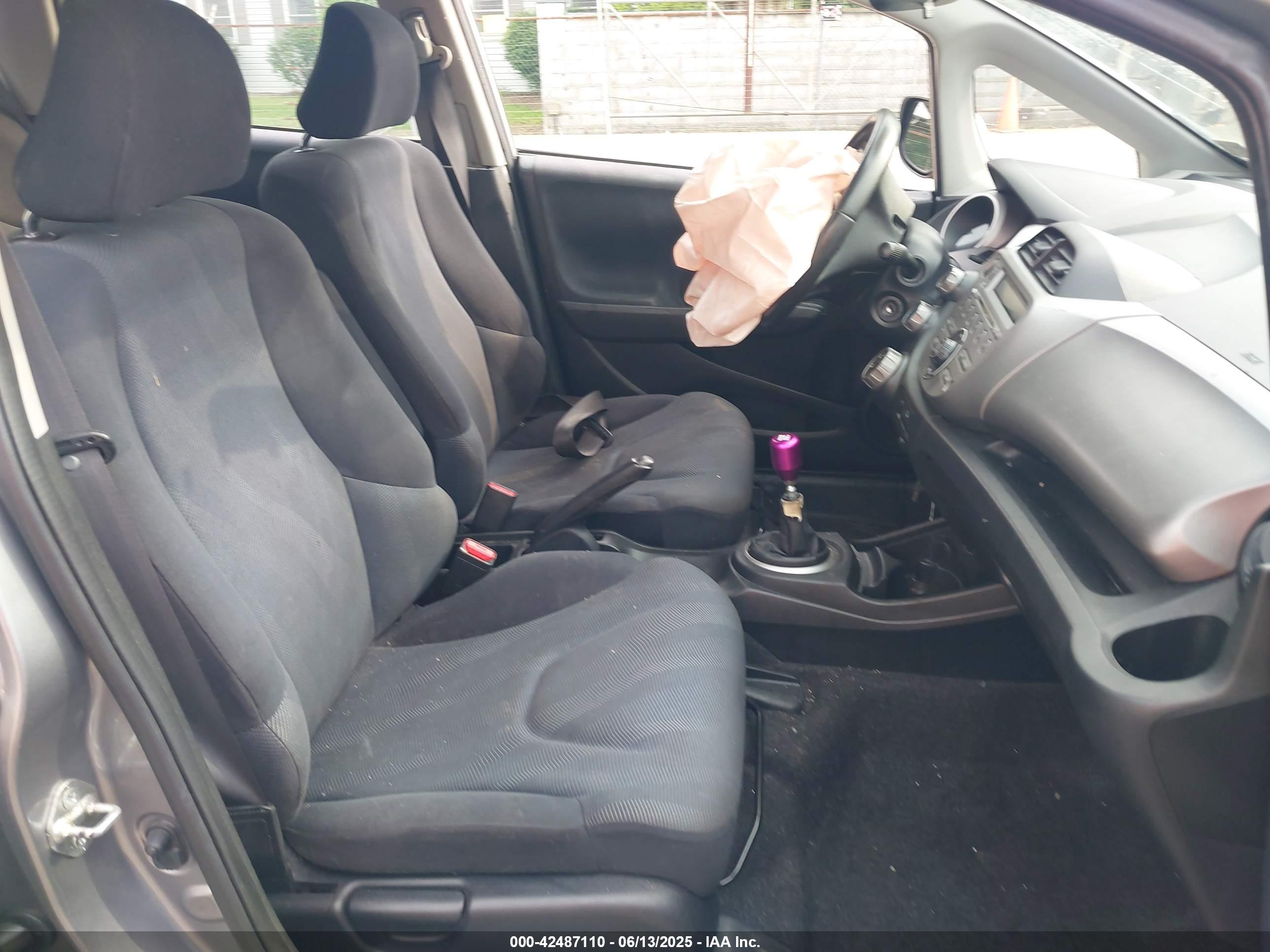 HONDA FIT image 5