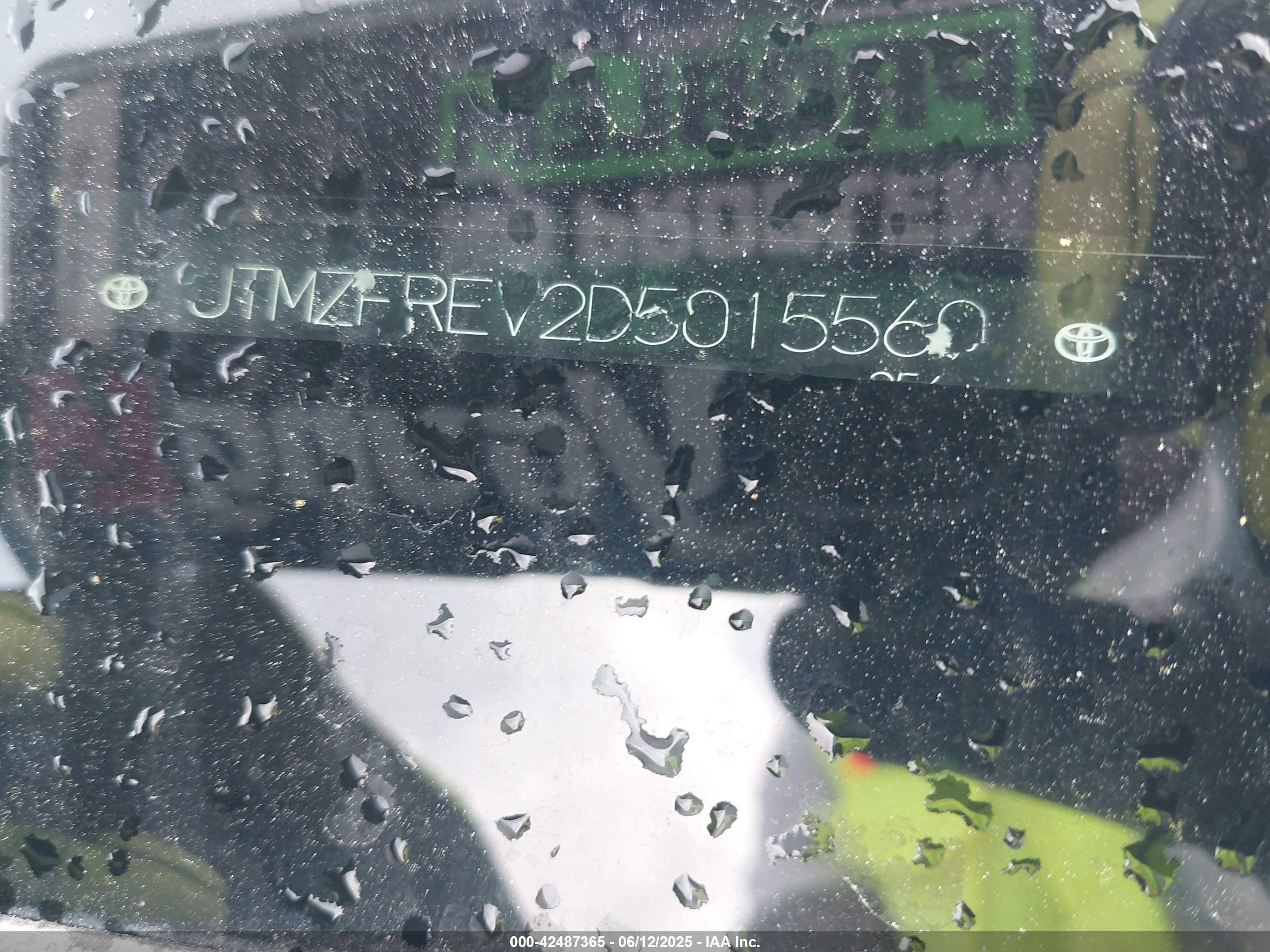 TOYOTA RAV4 image 9