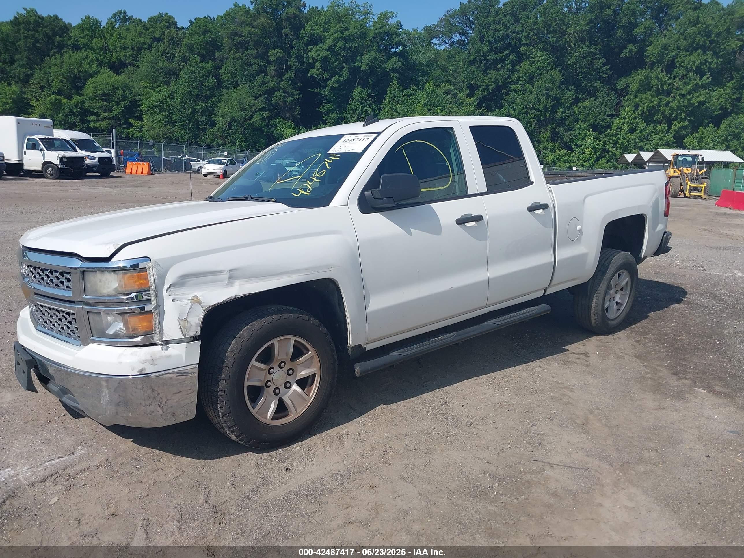 CHEVROLET SILVERADO image 2