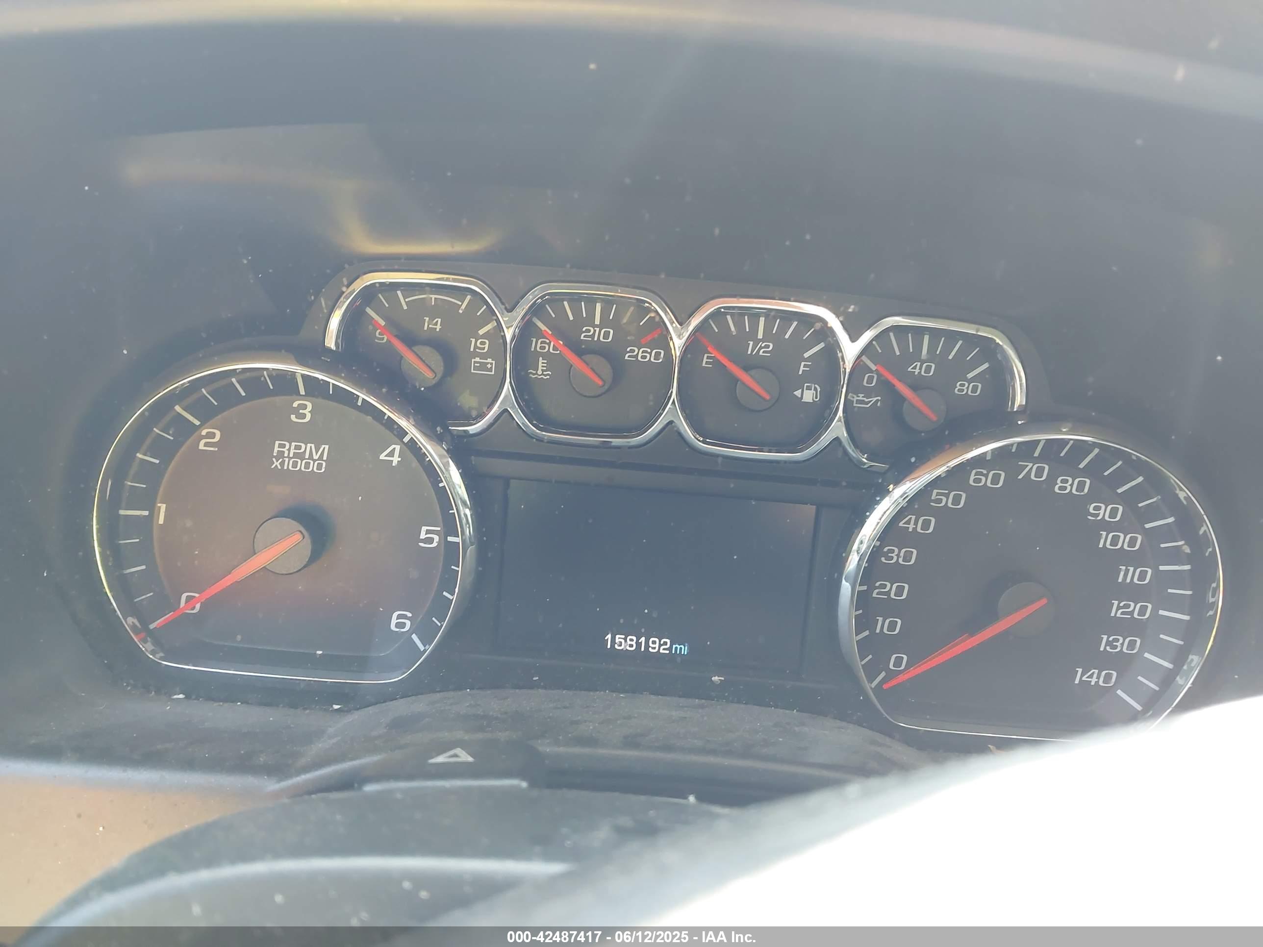 CHEVROLET SILVERADO image 7