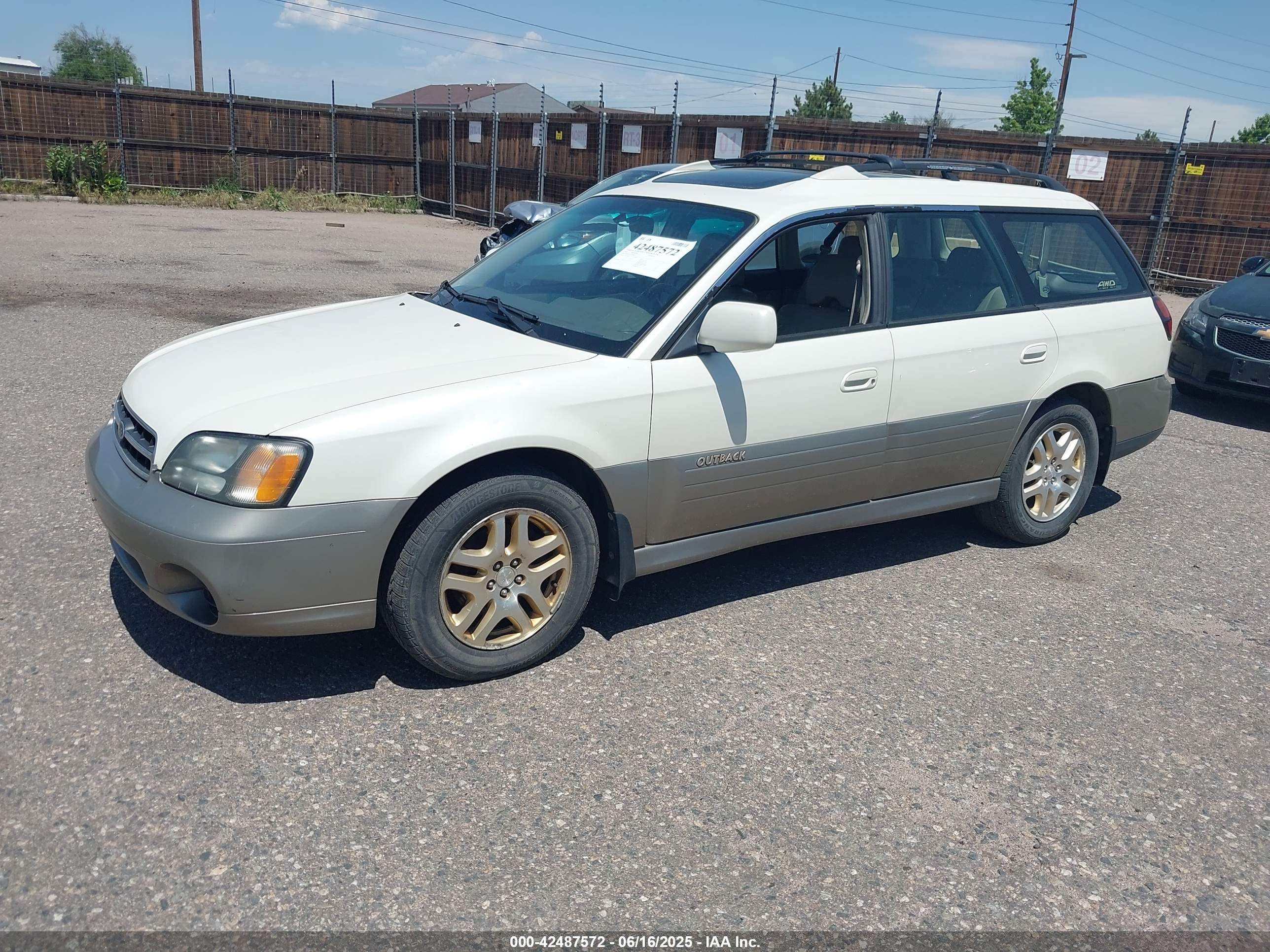 SUBARU OUTBACK image 2