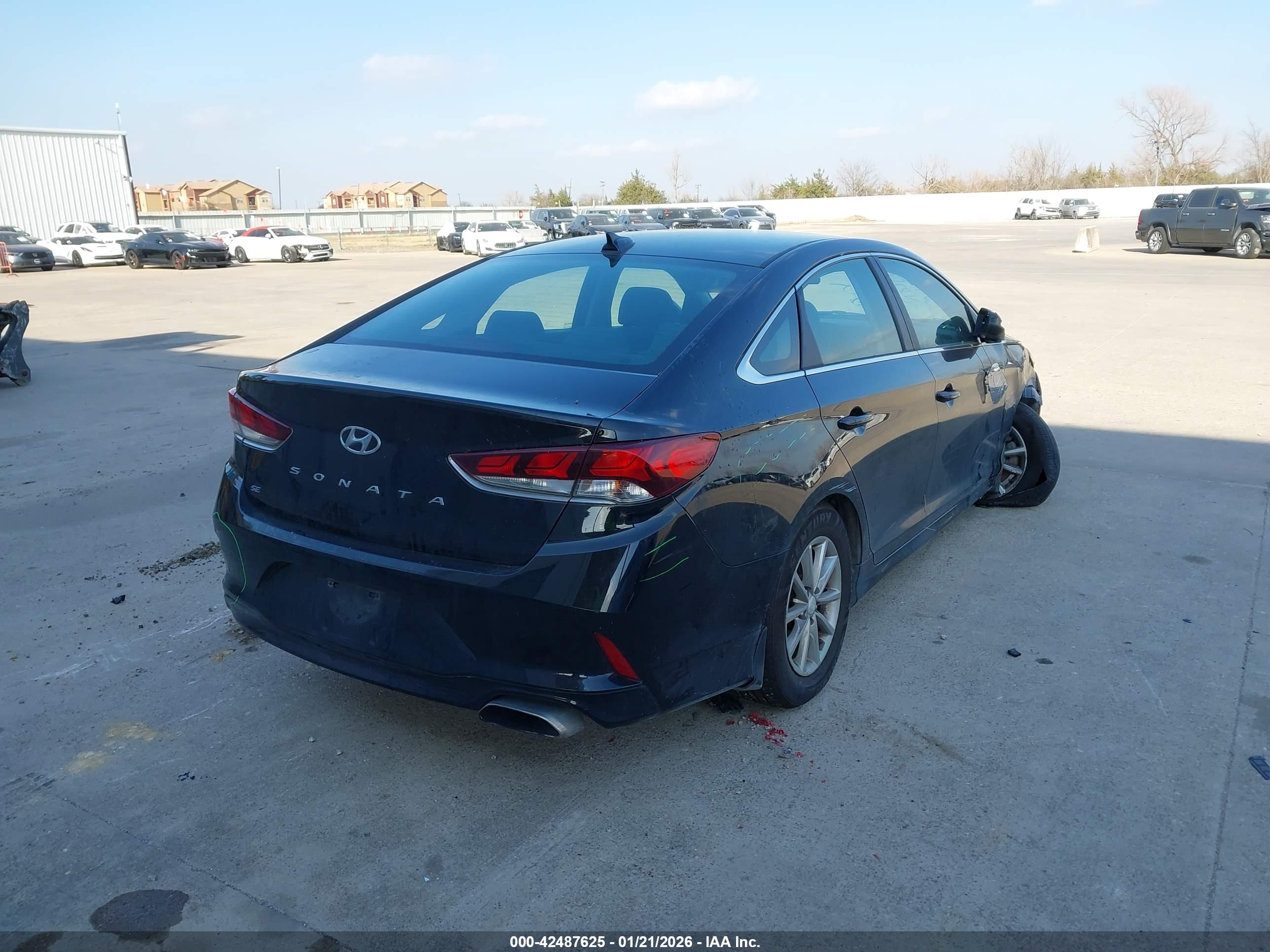 HYUNDAI SONATA image 4