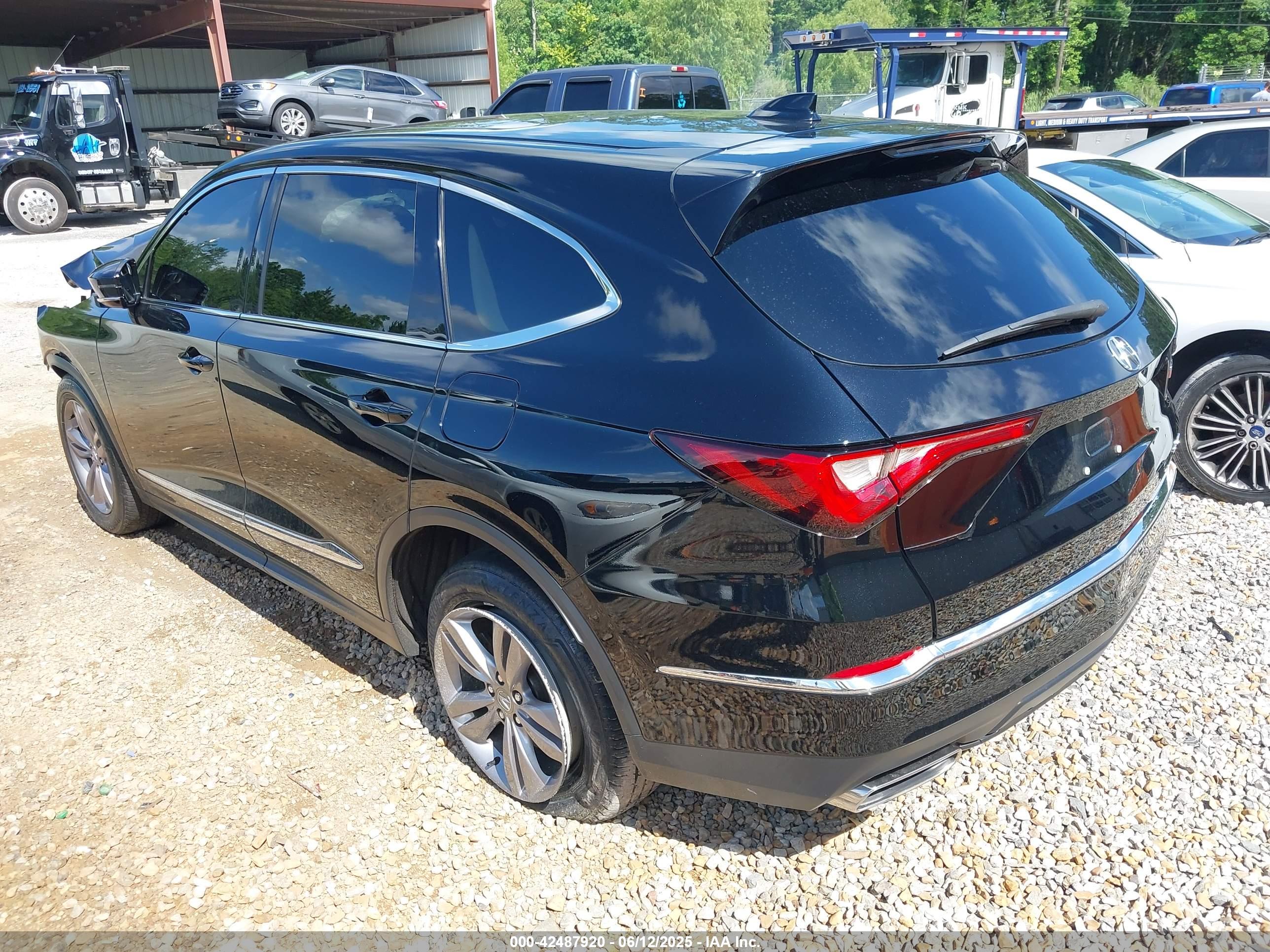 ACURA MDX image 3