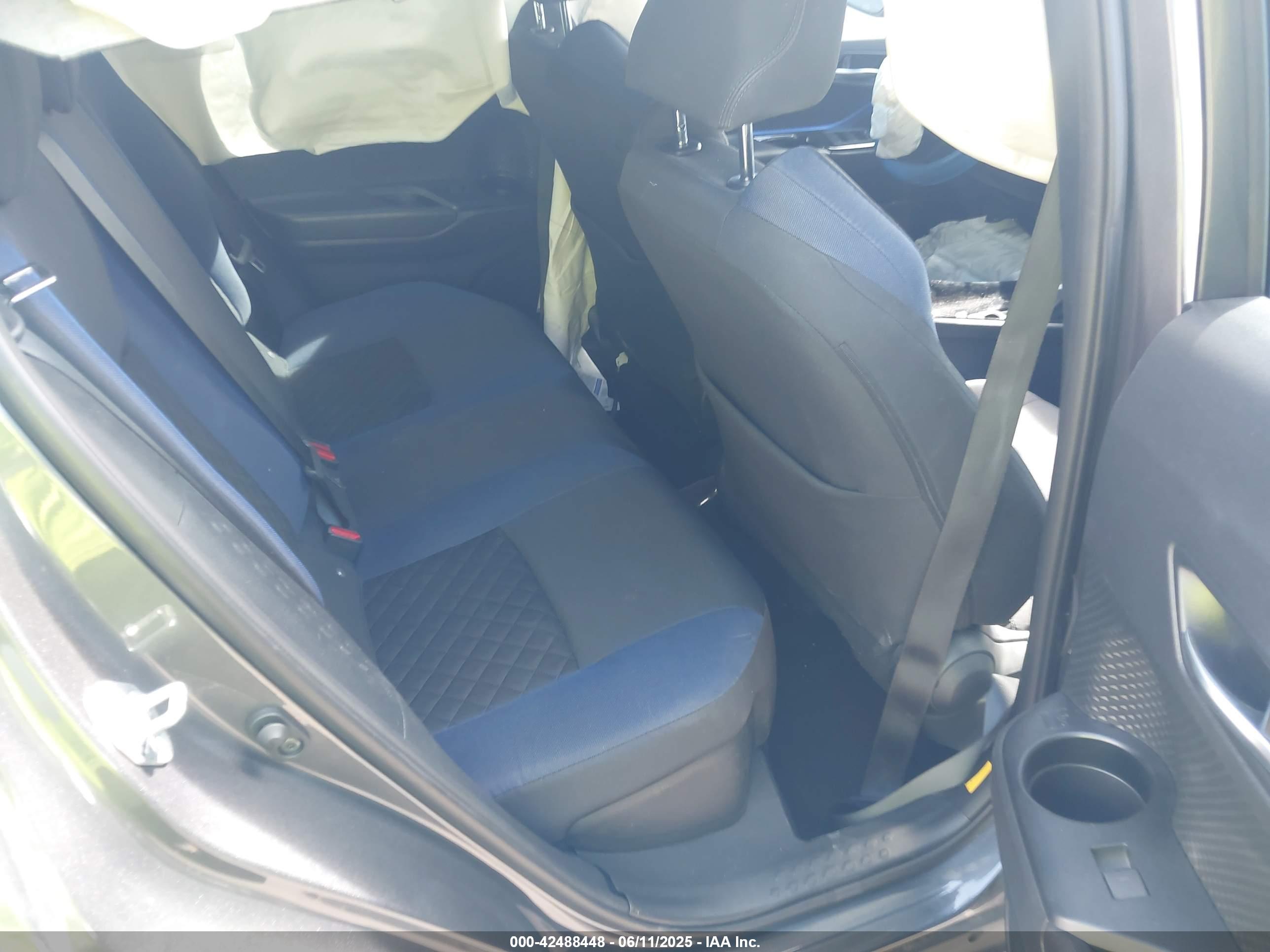 TOYOTA C-HR image 8