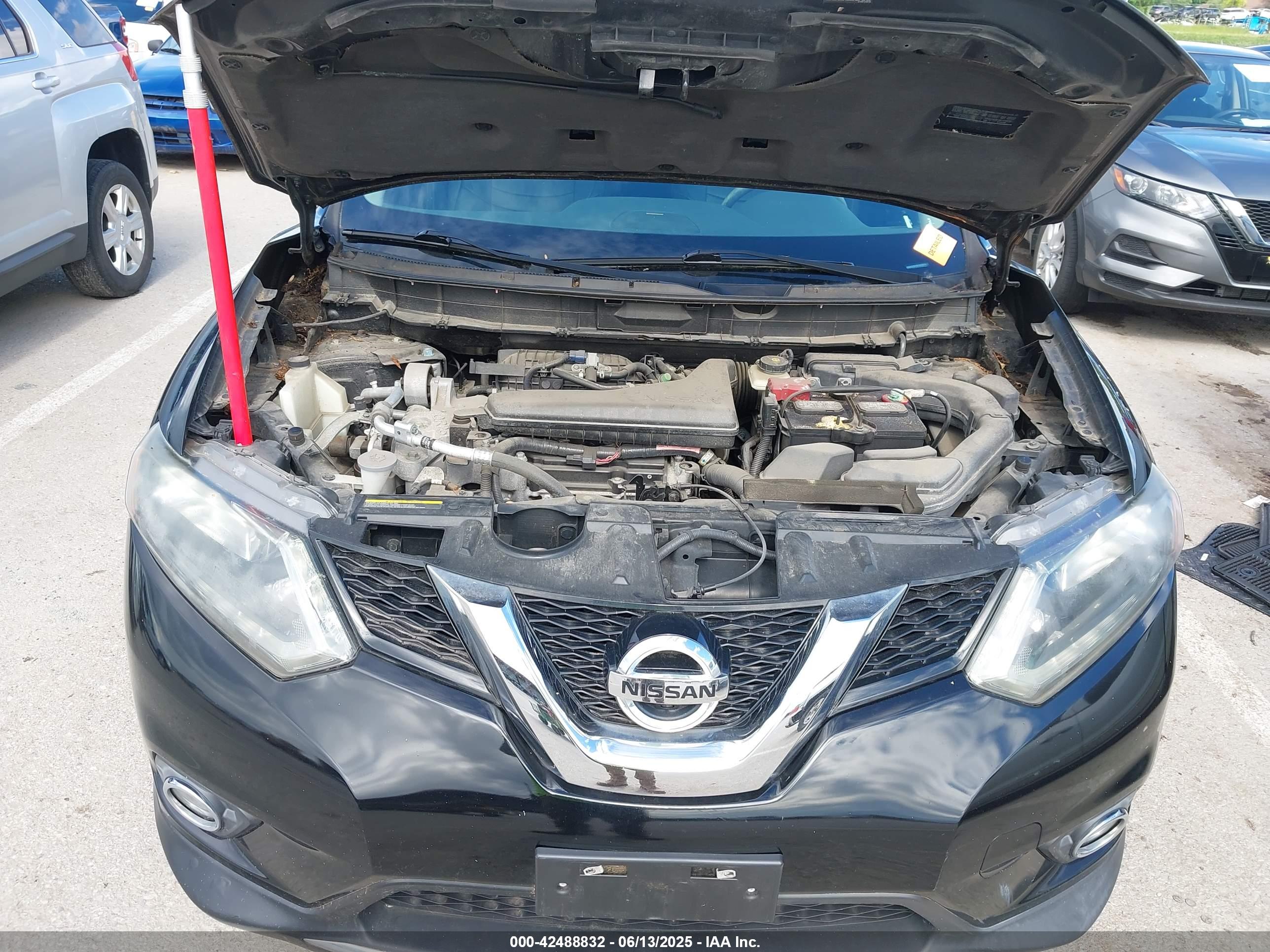 NISSAN ROGUE image 10