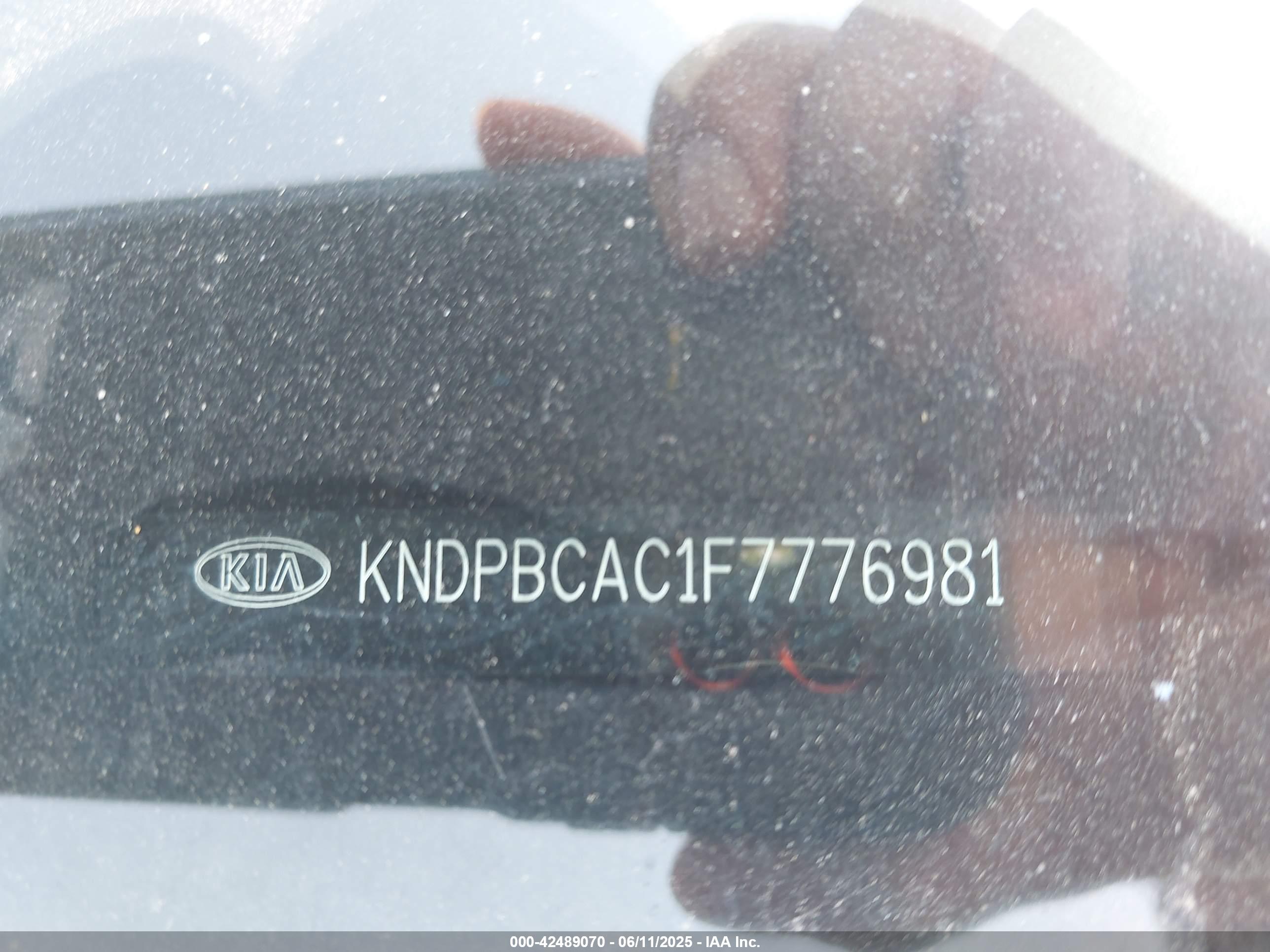 KIA SPORTAGE image 9