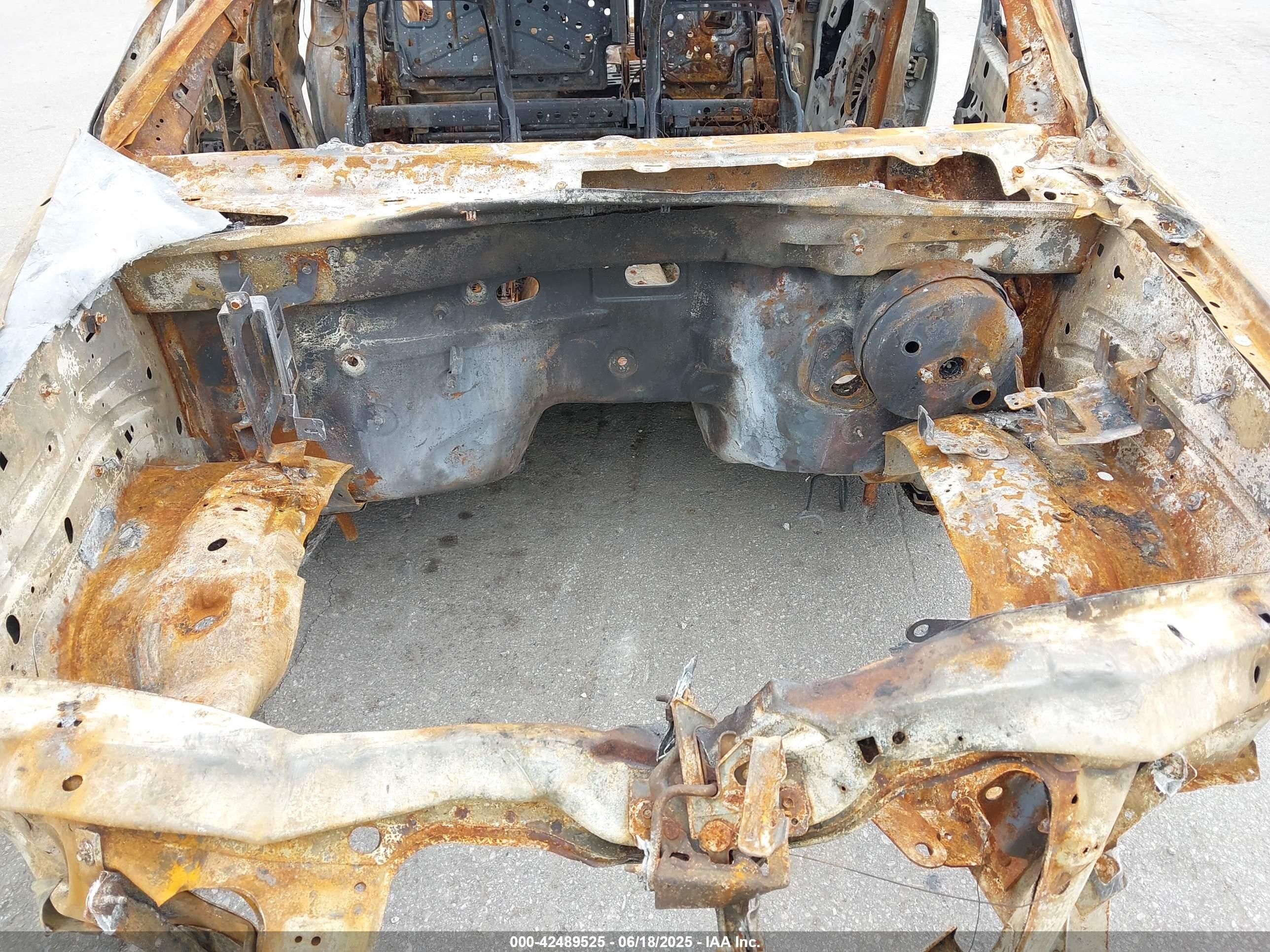FORD EXPLORER image 10