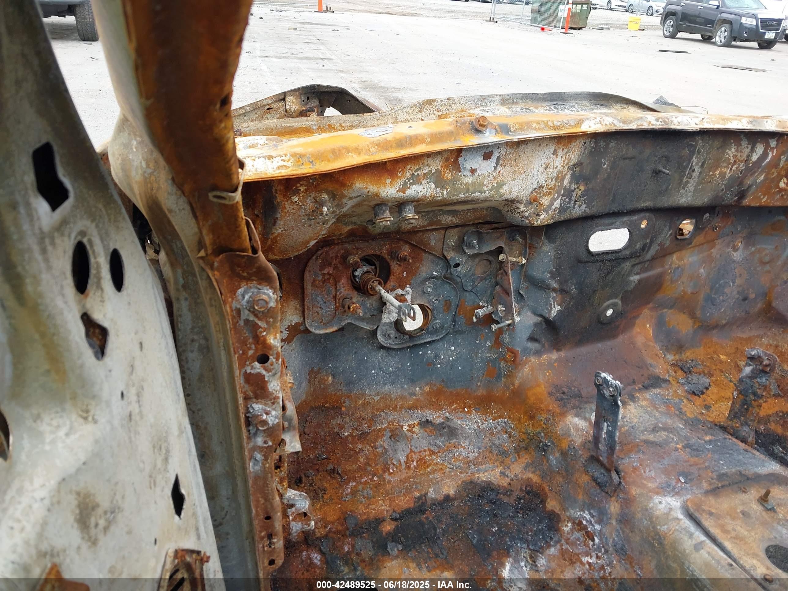 FORD EXPLORER image 7