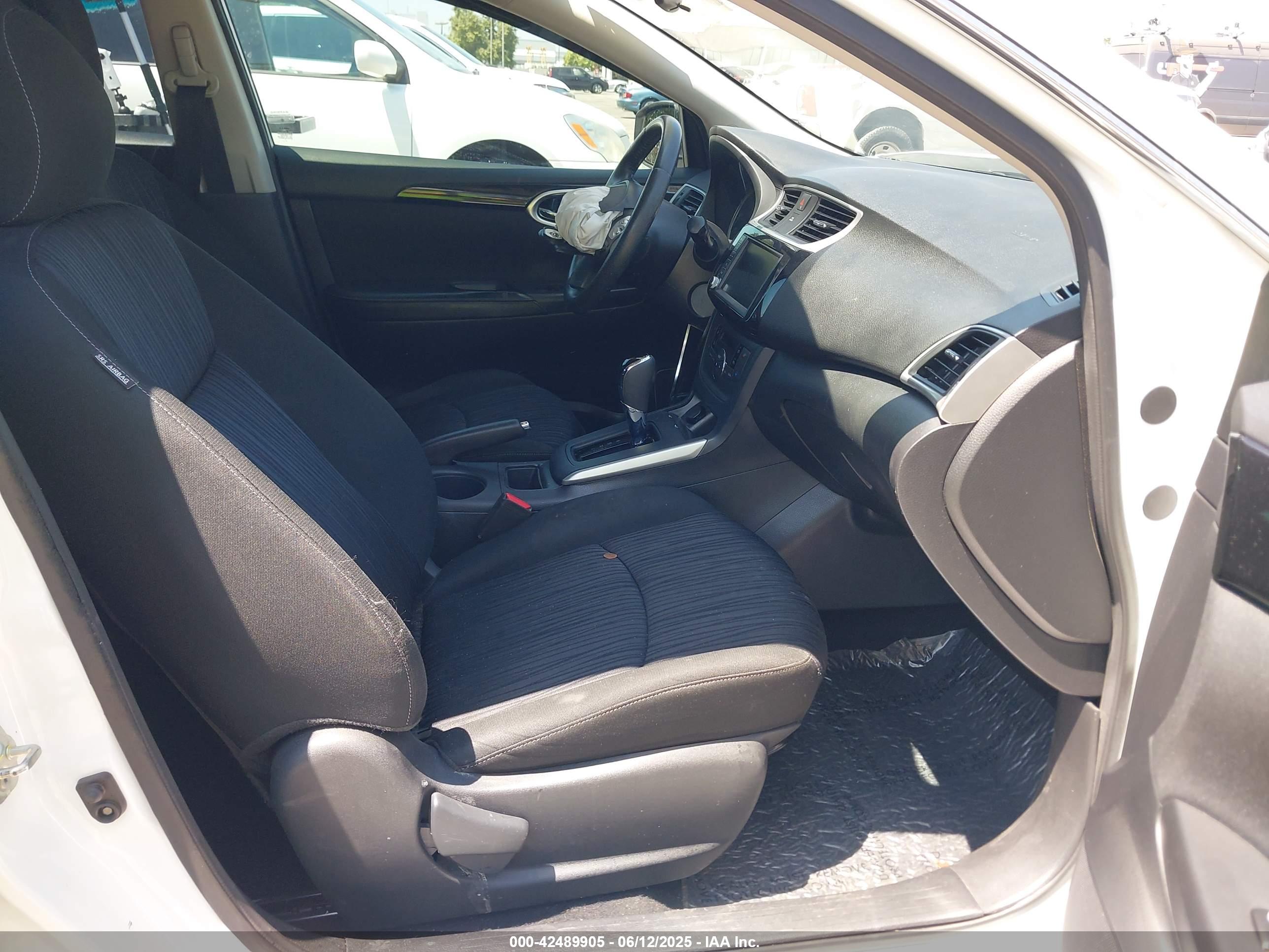 NISSAN SENTRA image 5