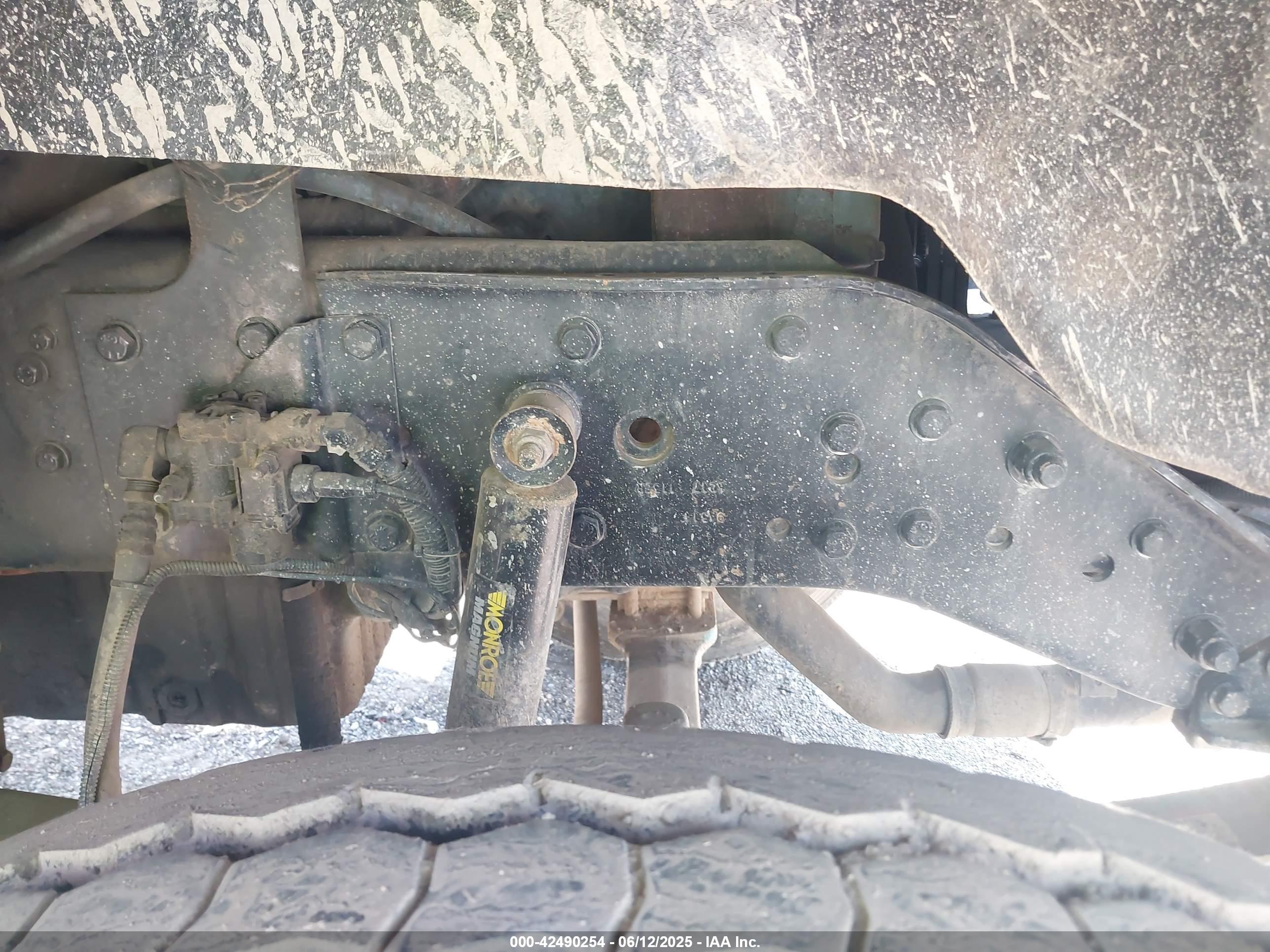 KENWORTH CONSTRUCTION image 10